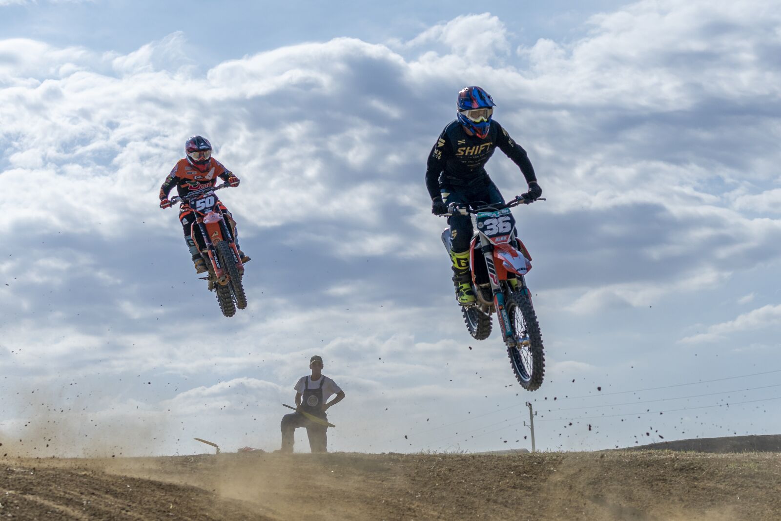 Sony a7 II + Sony FE 70-200mm F4 G OSS sample photo. Motocross, dirt, mud photography