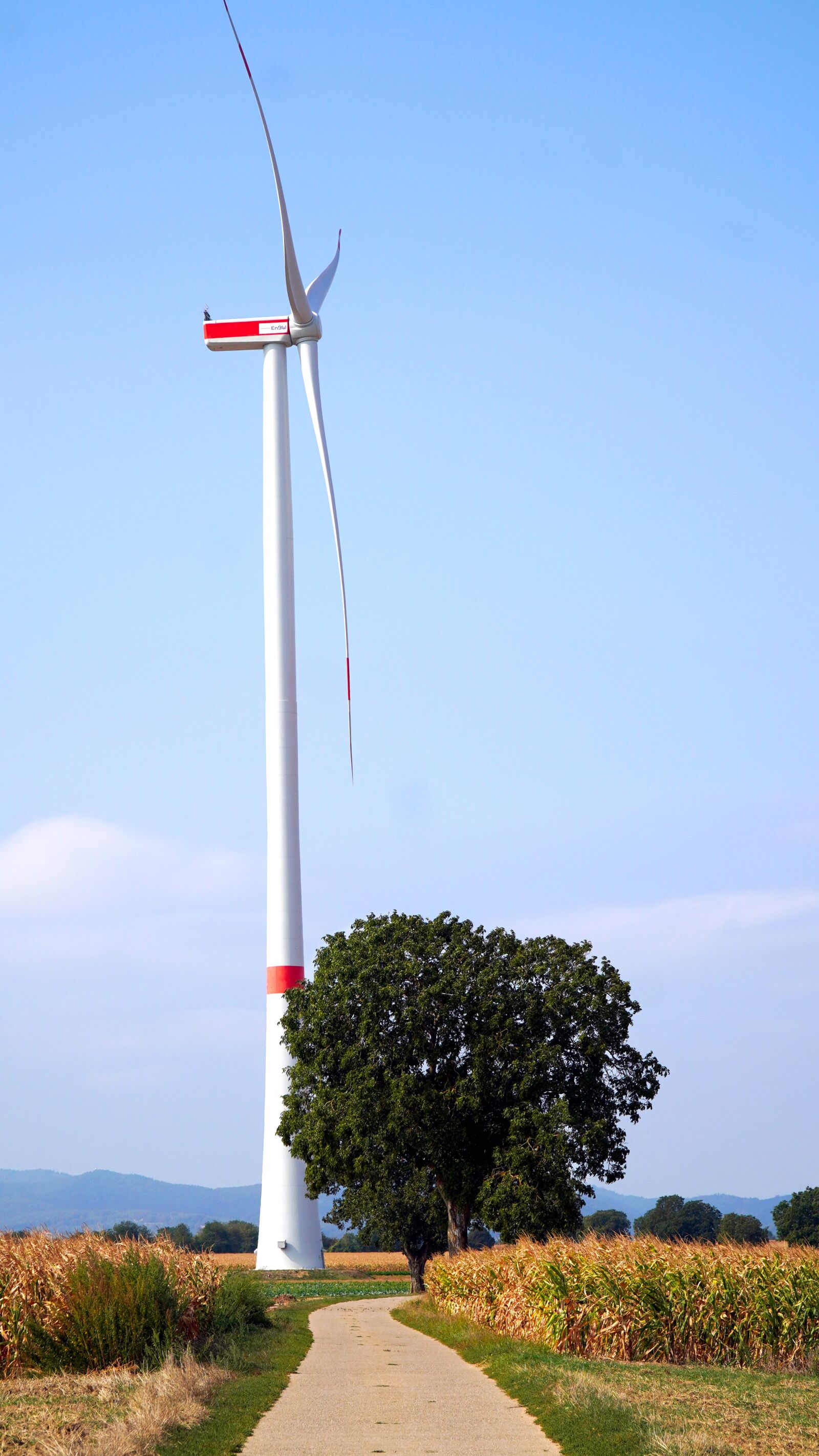 Sony E PZ 18-105mm F4 G OSS sample photo. Windmill, wind turbine, turbine photography