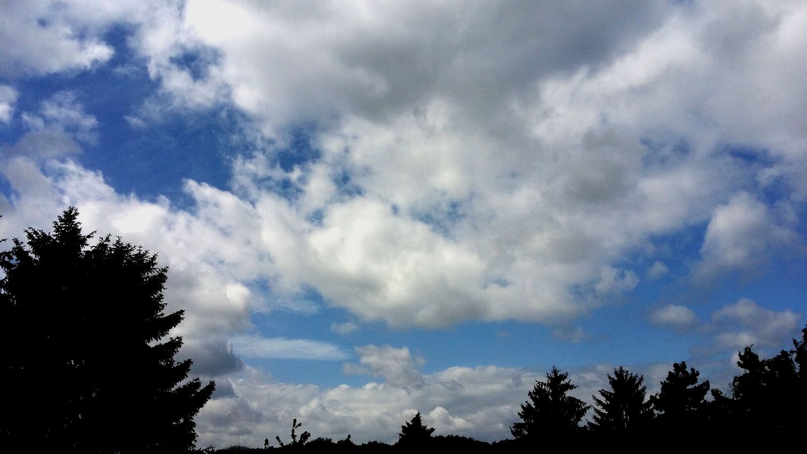 Samsung Galaxy S4 sample photo. Clouds, nature, clouds form photography