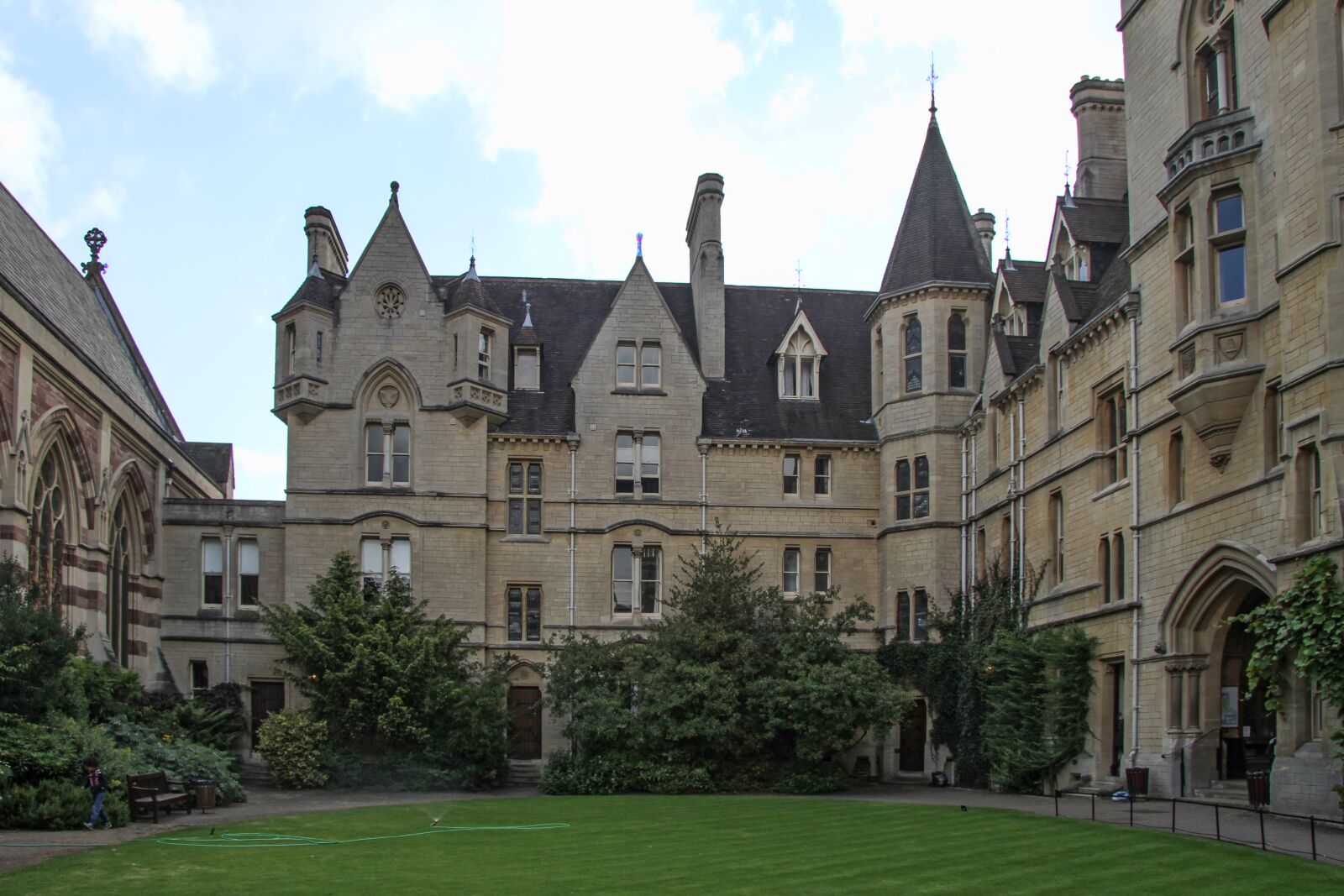 Canon EOS 7D + Canon EF-S 17-85mm F4-5.6 IS USM sample photo. Balliol college, university, oxford photography