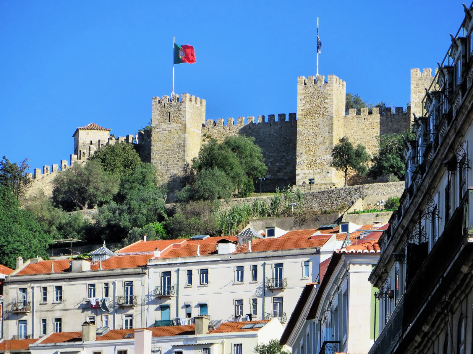 Canon PowerShot SX270 HS sample photo. Portugal, lisbon, castle photography
