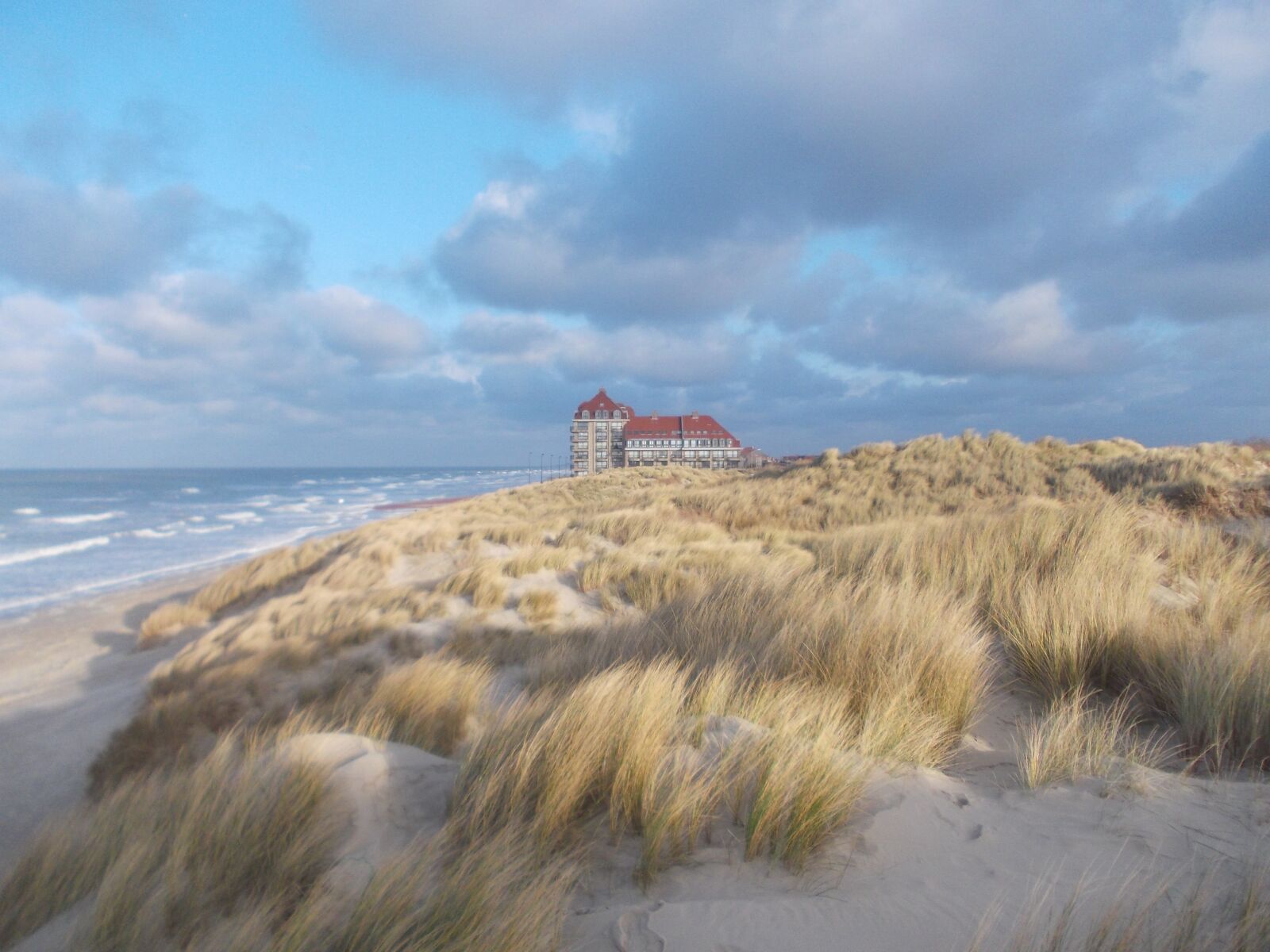 Nikon COOLPIX L25 sample photo. Dunes, beach, sea photography