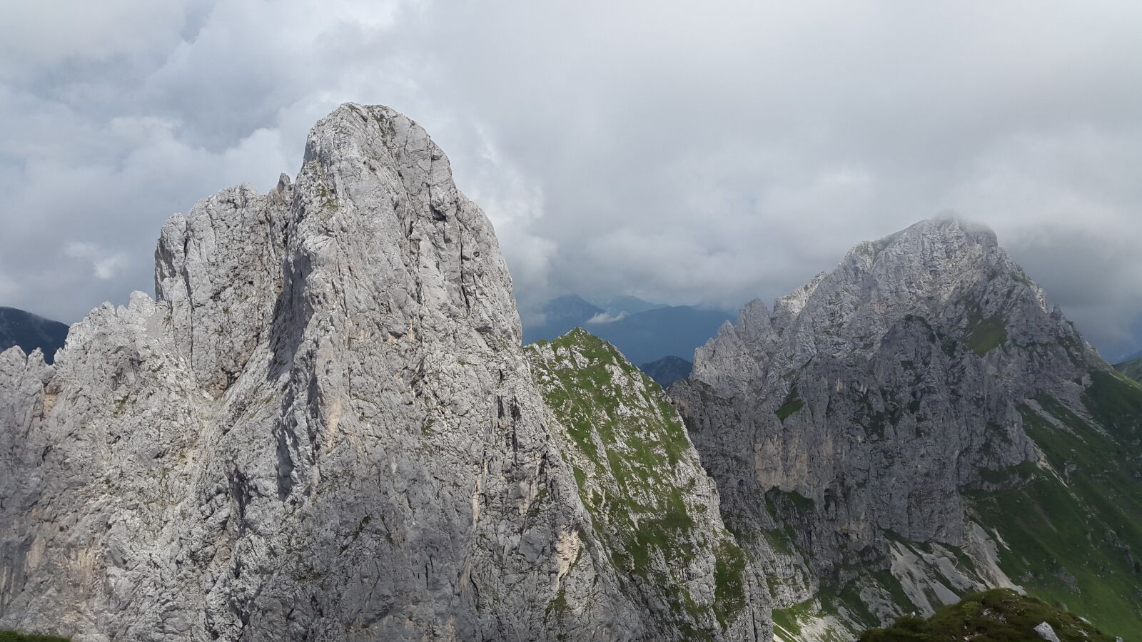 Samsung Galaxy Alpha sample photo. Gimpel, tannheim, alpine photography