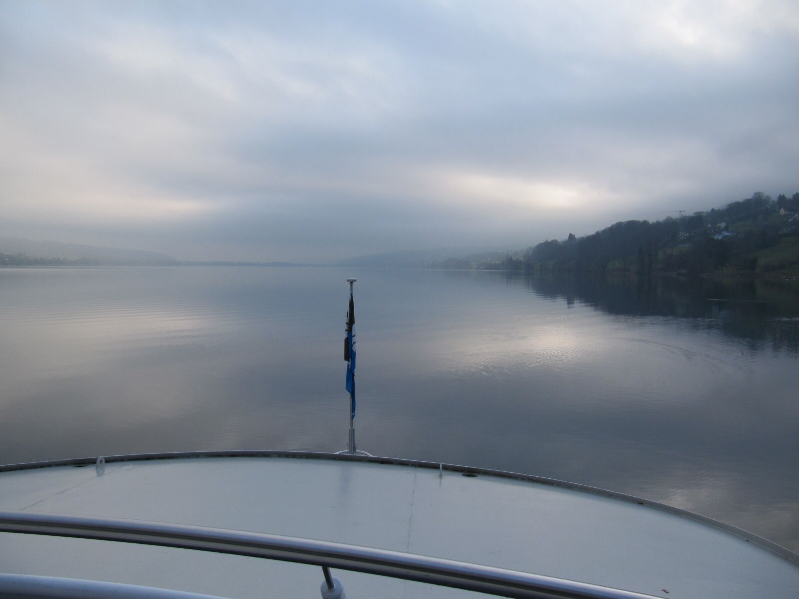 Canon PowerShot SX200 IS sample photo. Fog, lake hallwil, morning photography