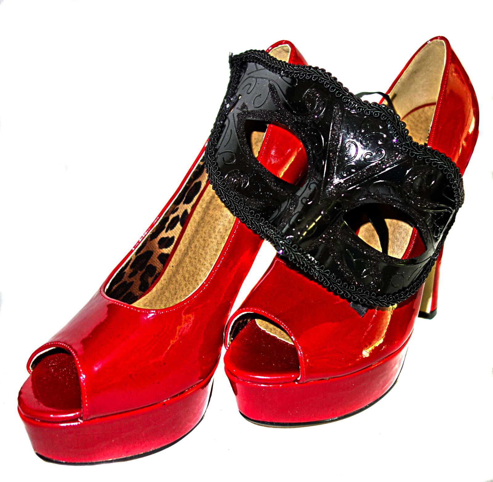 Sony Cyber-shot DSC-RX100 sample photo. High heels, mask, red photography