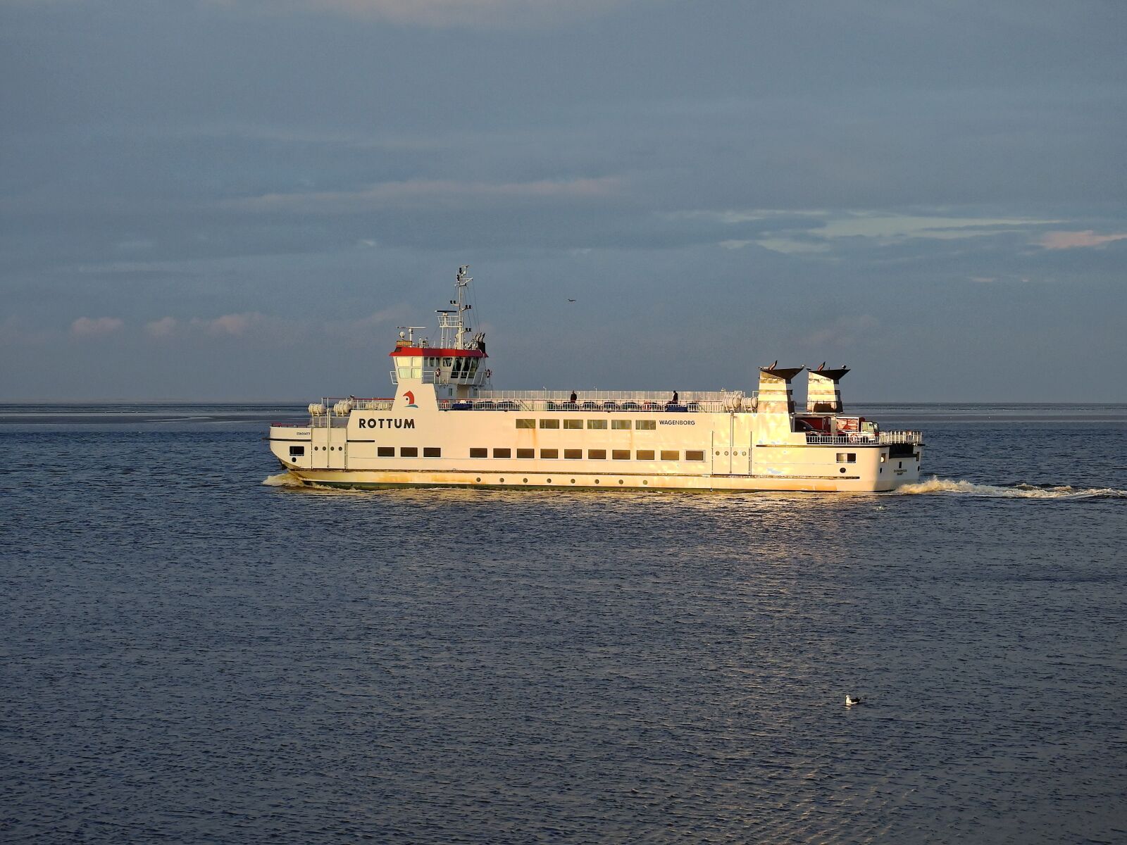 Nikon Coolpix P900 sample photo. Ferry, ship, boat photography