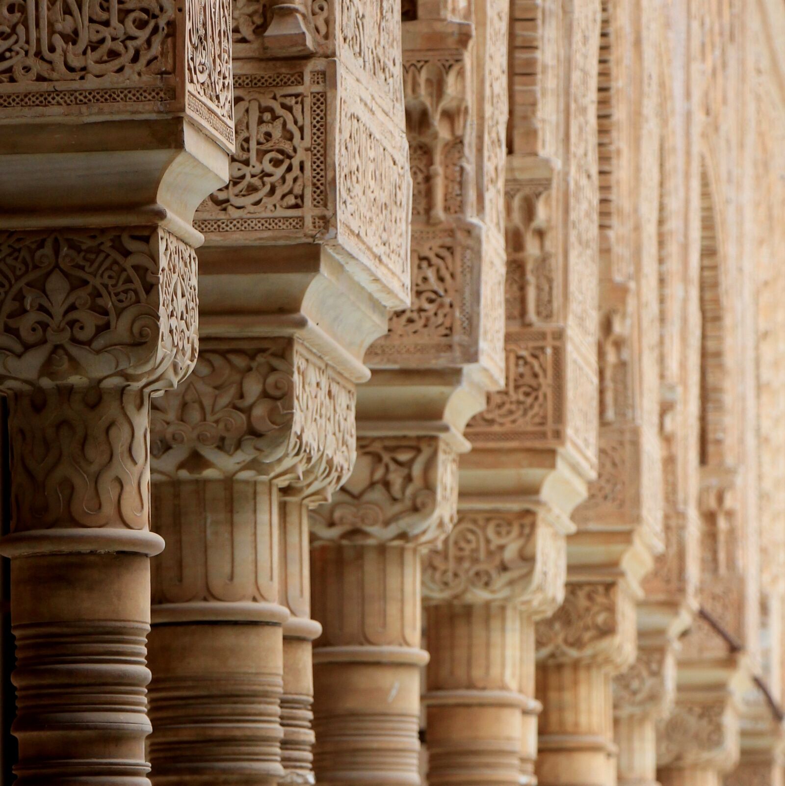 Canon EOS 550D (EOS Rebel T2i / EOS Kiss X4) sample photo. Stone carving, alhambra, spain photography