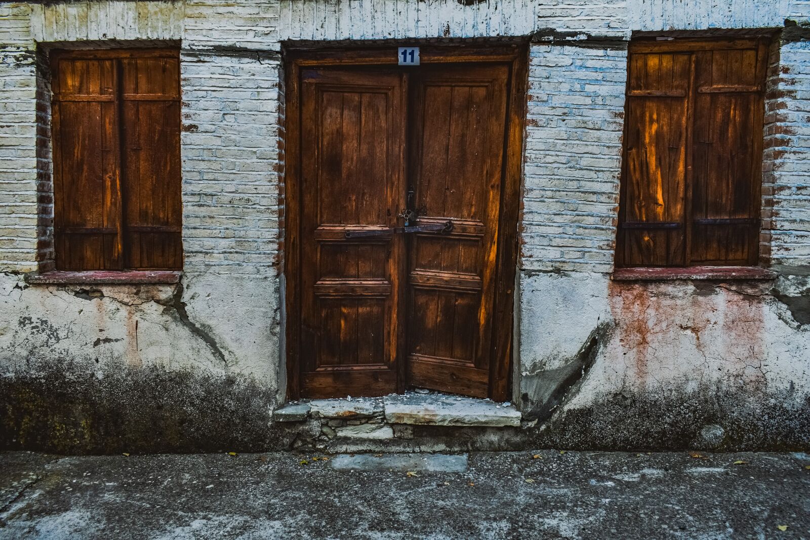 Nikon D3300 sample photo. Architecture, door, doorway photography
