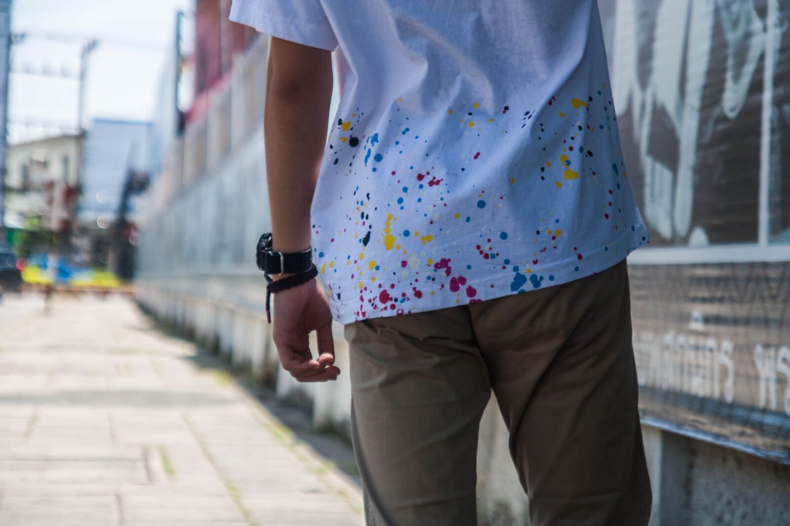 Canon EOS 450D (EOS Rebel XSi / EOS Kiss X2) sample photo. Person, tee, shirt photography