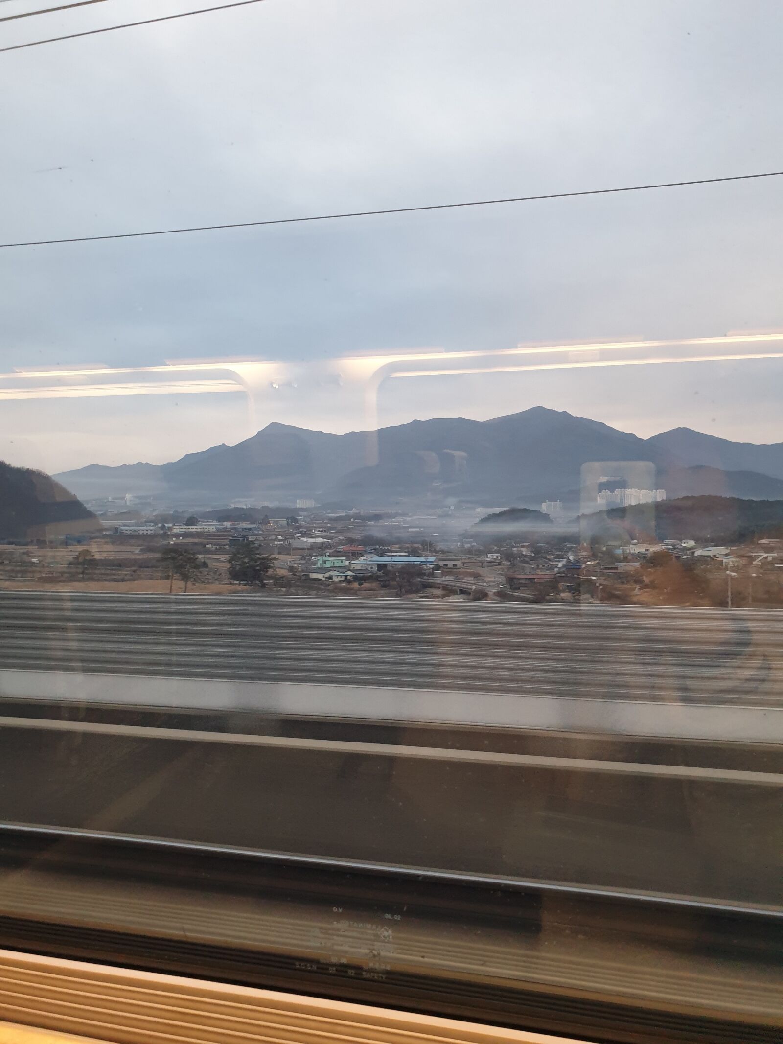 Samsung Galaxy S9+ sample photo. Travel, train, window photography