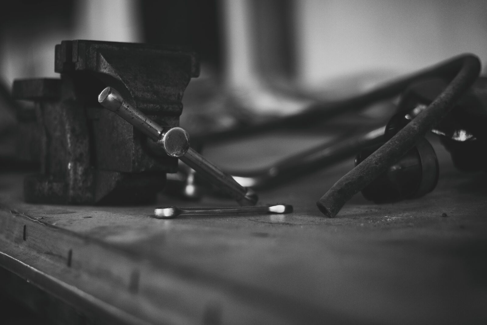 Canon EF 50mm F1.8 II sample photo. Tool, black and white photography