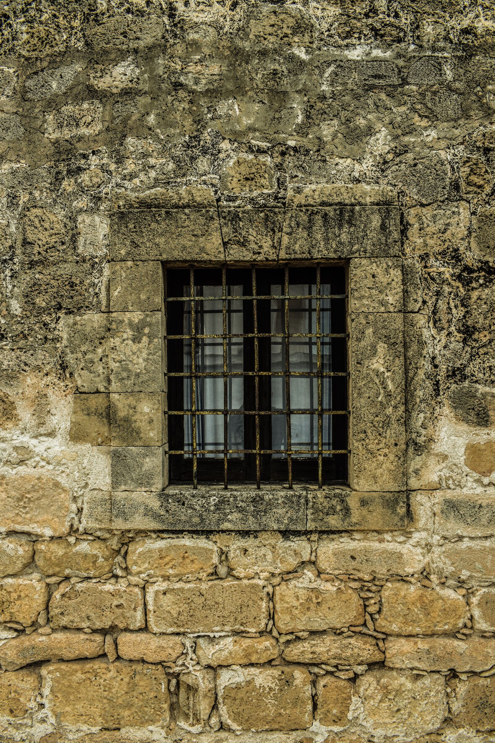 Nikon D3300 sample photo. Window, wall, stone photography