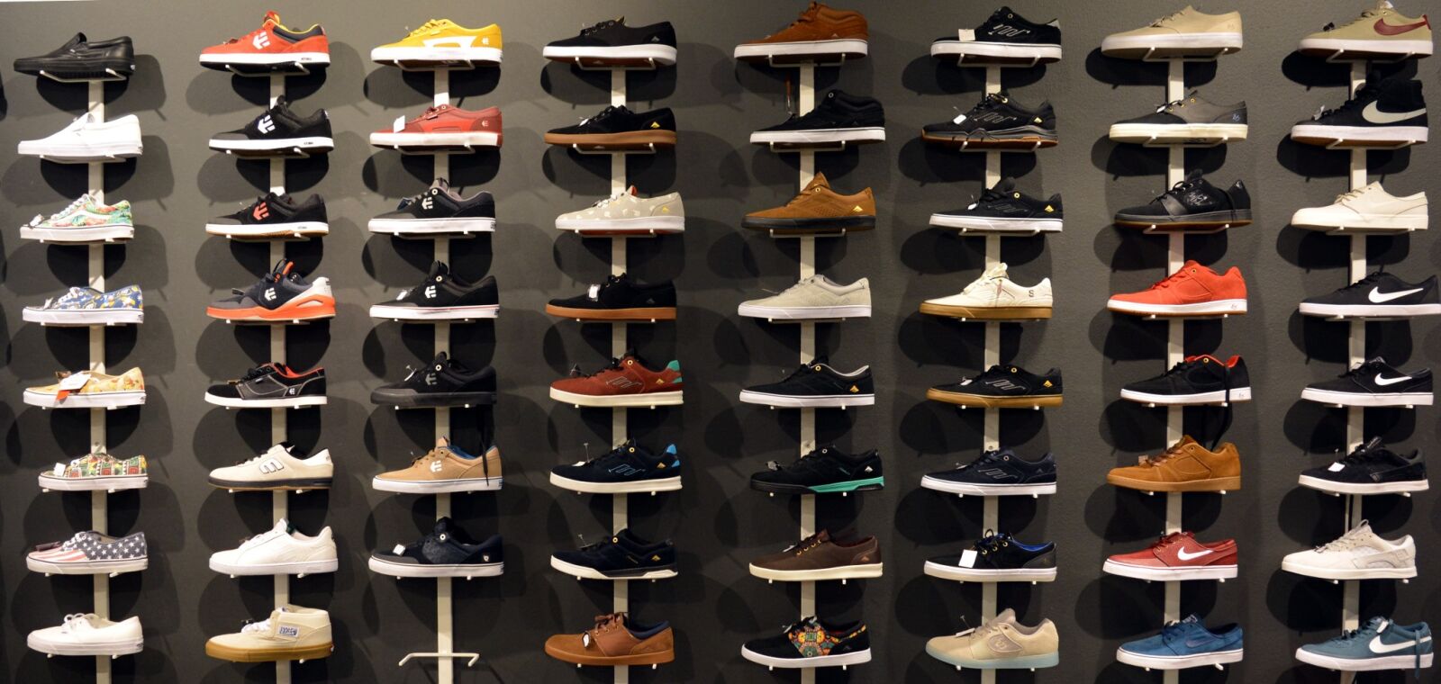 Nikon D5200 sample photo. Boots, sneakers, trade photography