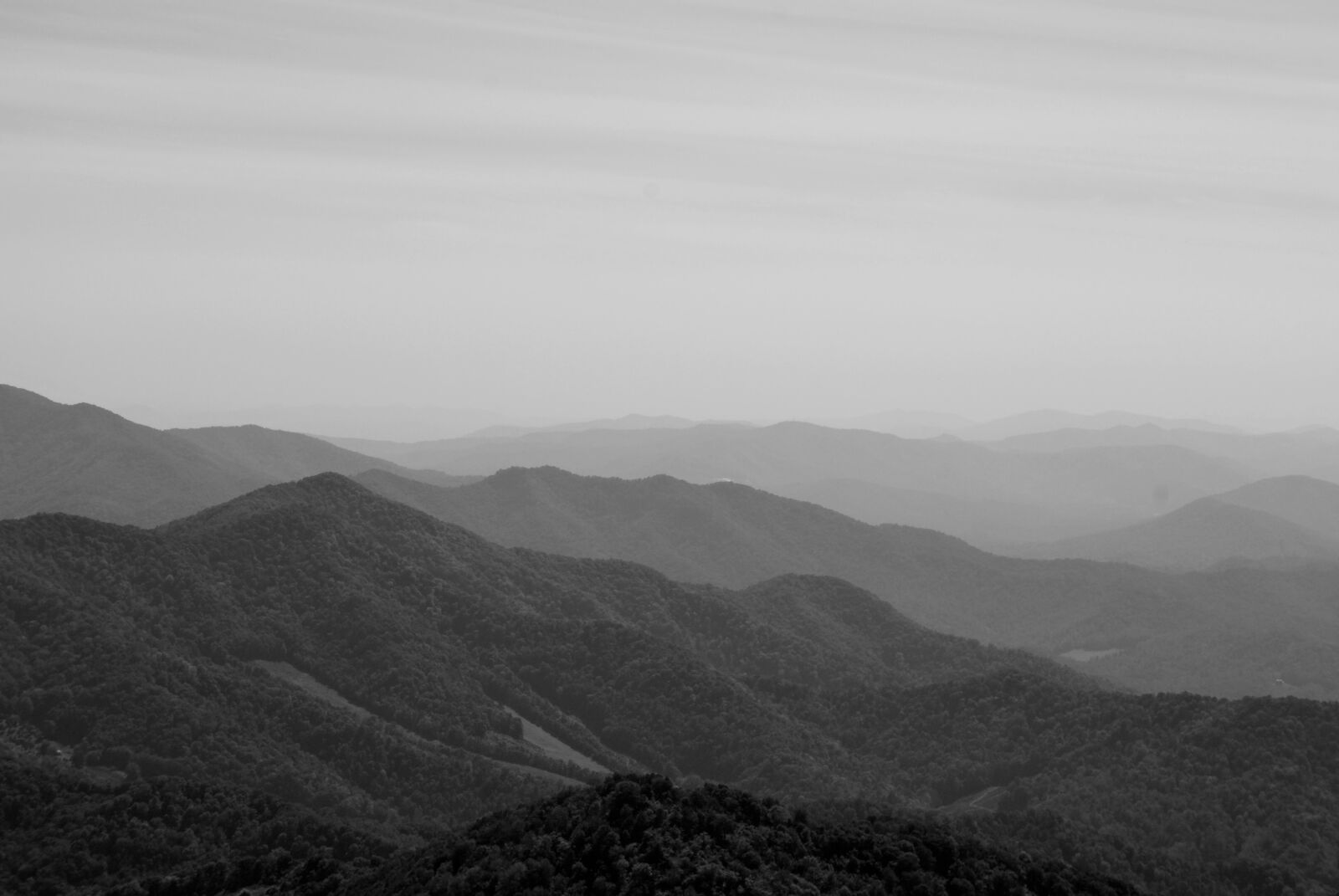 Sony Alpha DSLR-A200 sample photo. Mountains, fog, peak photography