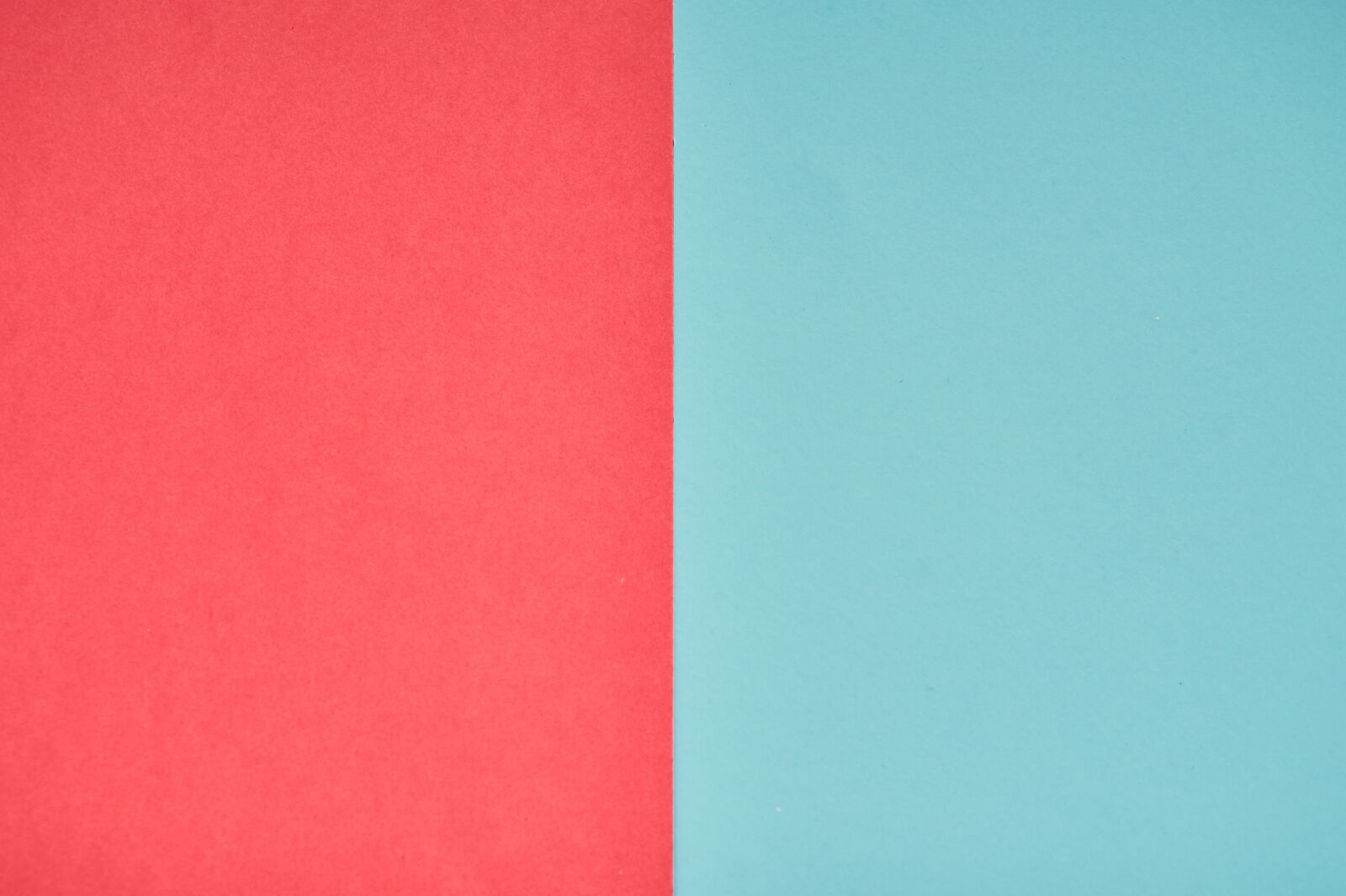 Sony a7R II sample photo. Red, blue, paper photography