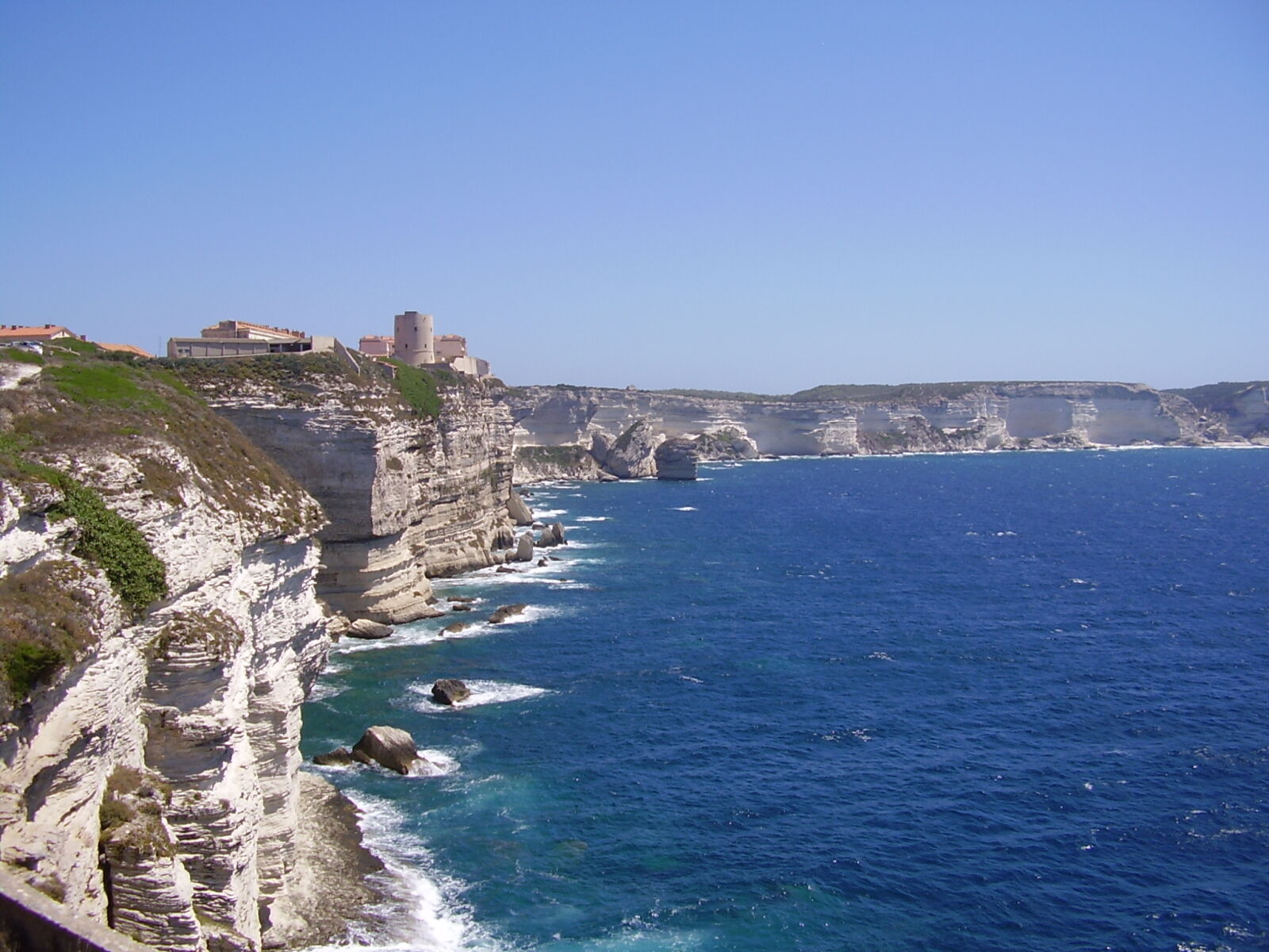 Olympus X450,D535Z,C370Z sample photo. Cliffs, corse photography