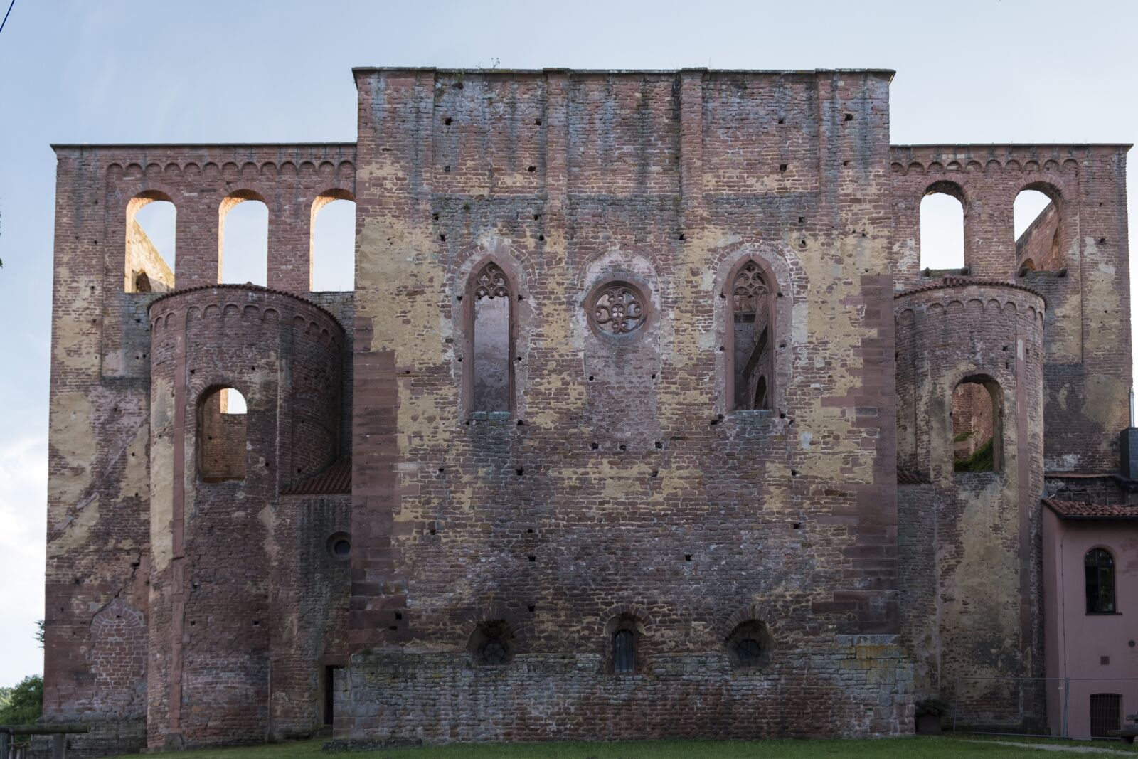 Fujifilm XF 18-55mm F2.8-4 R LM OIS sample photo. Ruin, building, castle photography