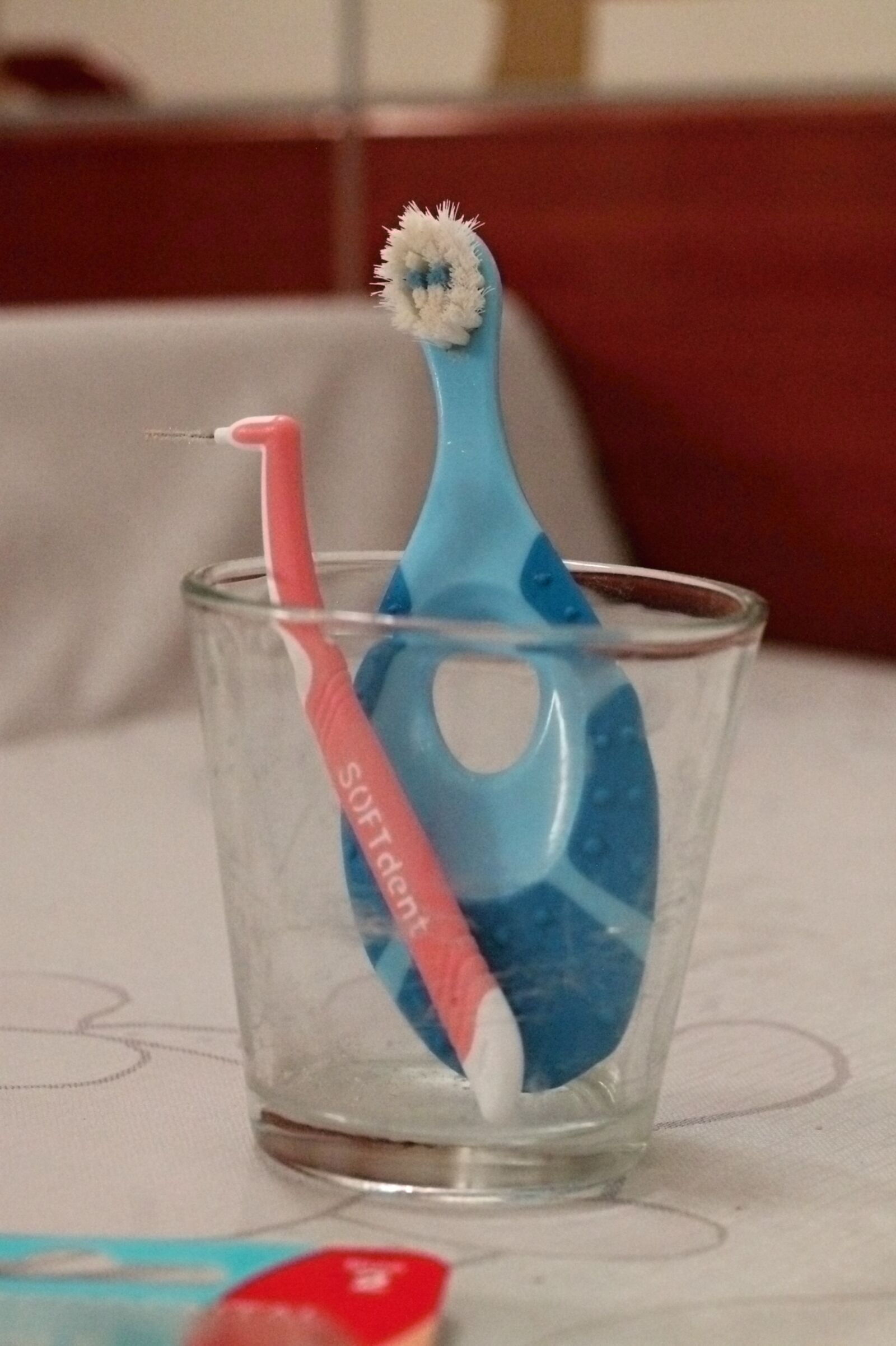 Canon EF 50mm F1.8 II sample photo. Toothbrush, hygiene, children photography