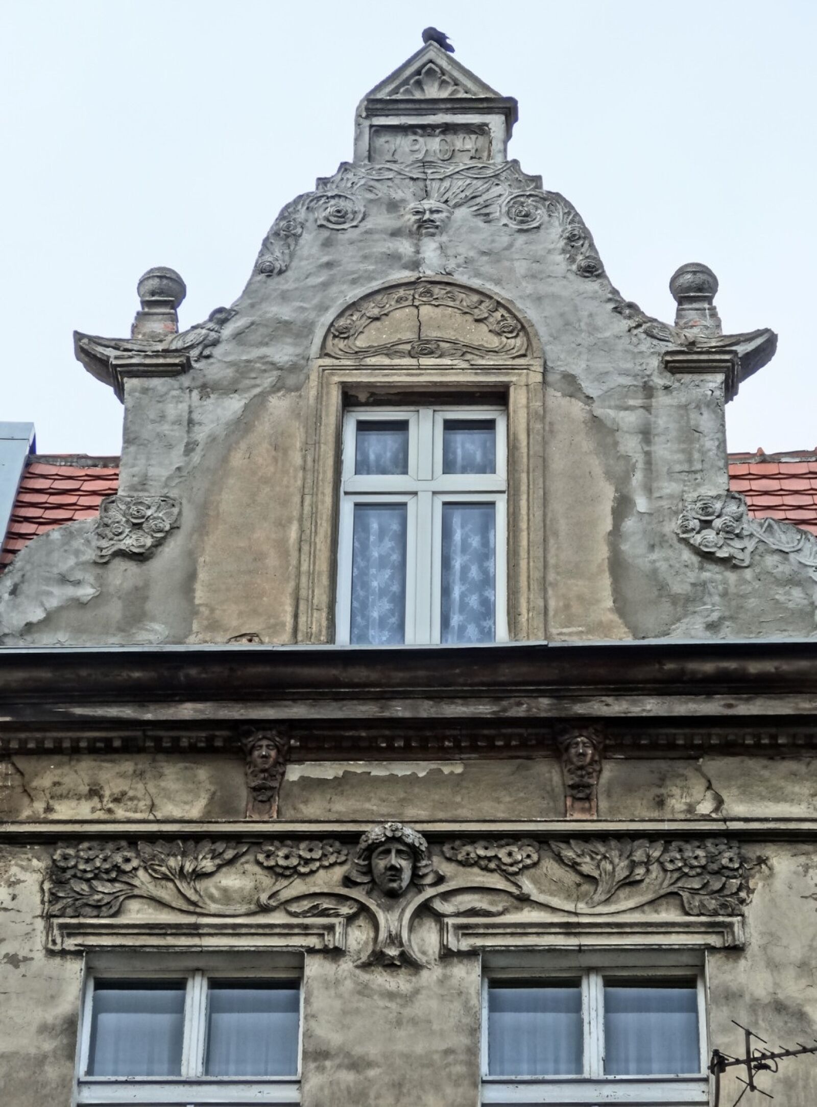 Sony Cyber-shot DSC-HX20V sample photo. Bydgoszcz, art nouveau, relief photography