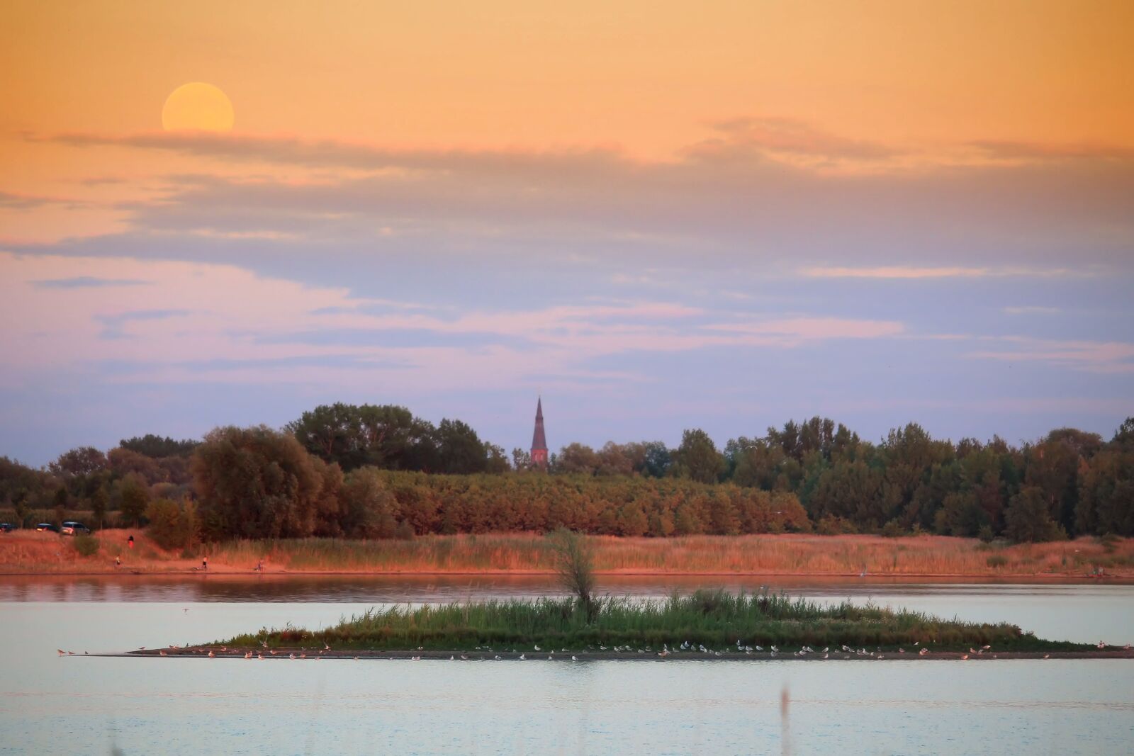 Canon EF-S 55-250mm F4-5.6 IS STM sample photo. Afterglow, landscape, moon photography