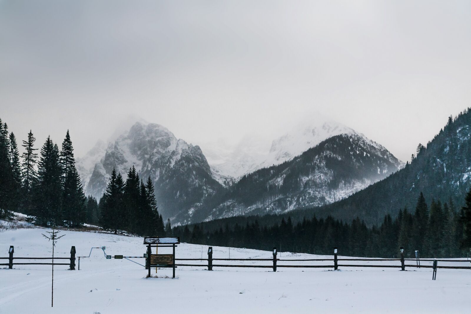 Canon EOS 5D sample photo. Mountains, landscape, view photography
