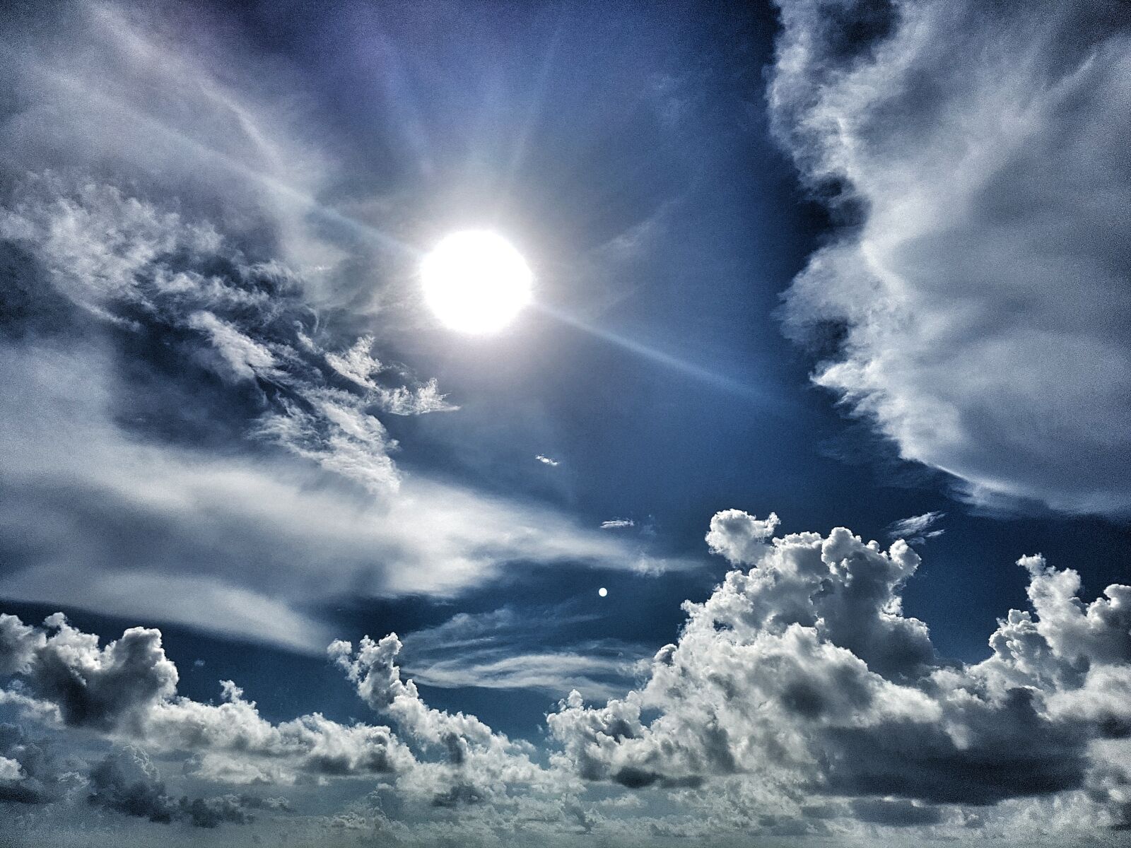 Samsung Galaxy S7 Edge sample photo. Sky, blue, clouds photography