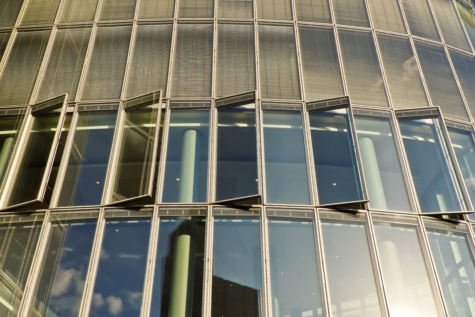 Olympus OM-D E-M10 sample photo. Architecture, skyscraper, glass facades photography