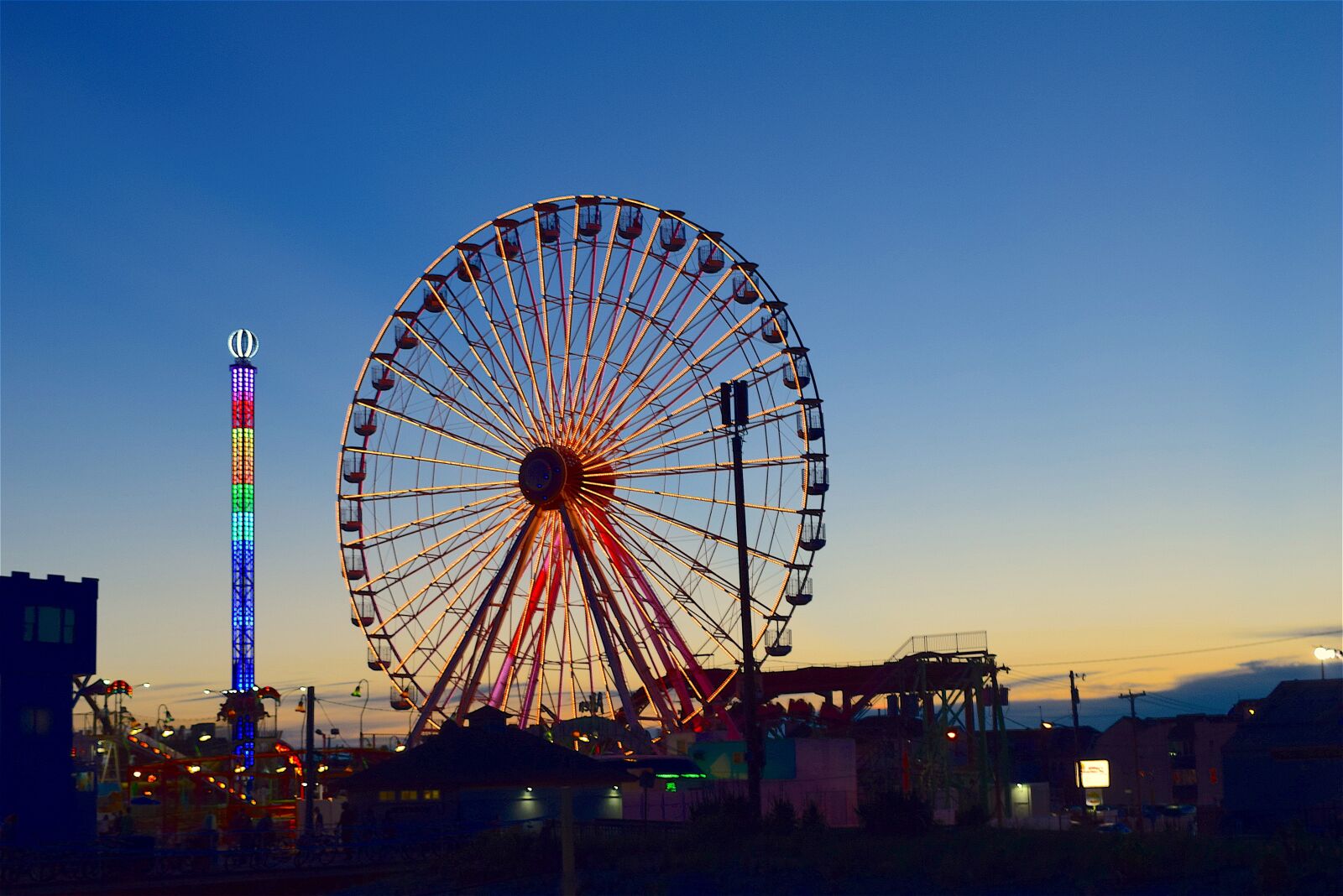 Nikon D3300 sample photo. Amusement park, sunset, lights photography
