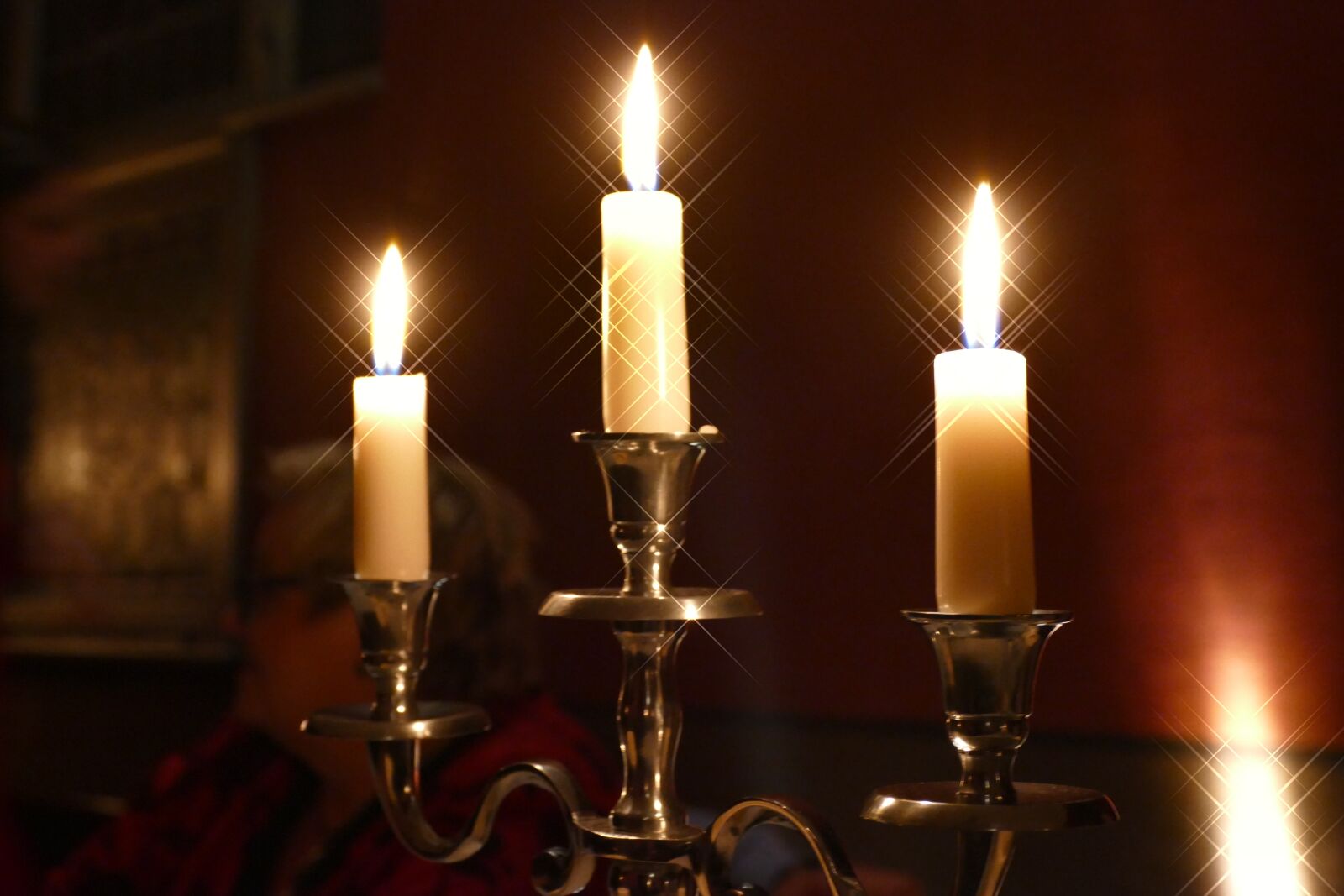 Panasonic Lumix DMC-FZ1000 sample photo. Candle, candle holders, shimmer photography