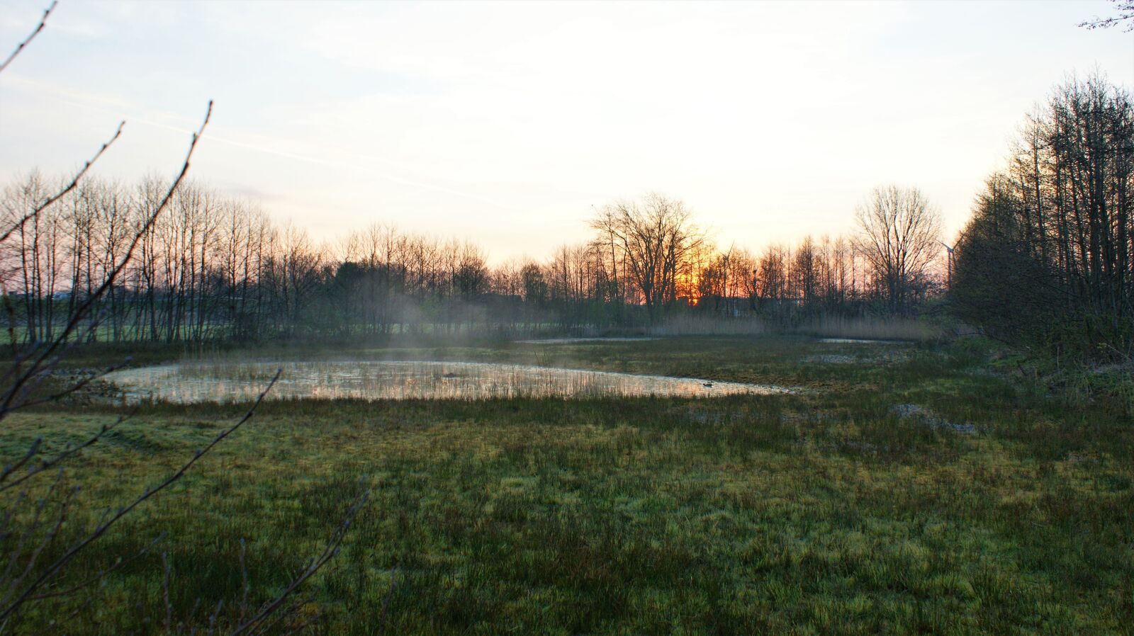Sony Alpha DSLR-A350 sample photo. Early in the morning photography