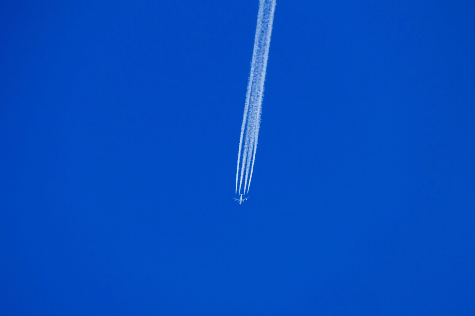 Panasonic Lumix DMC-FZ1000 sample photo. Aircraft, sky, travel photography