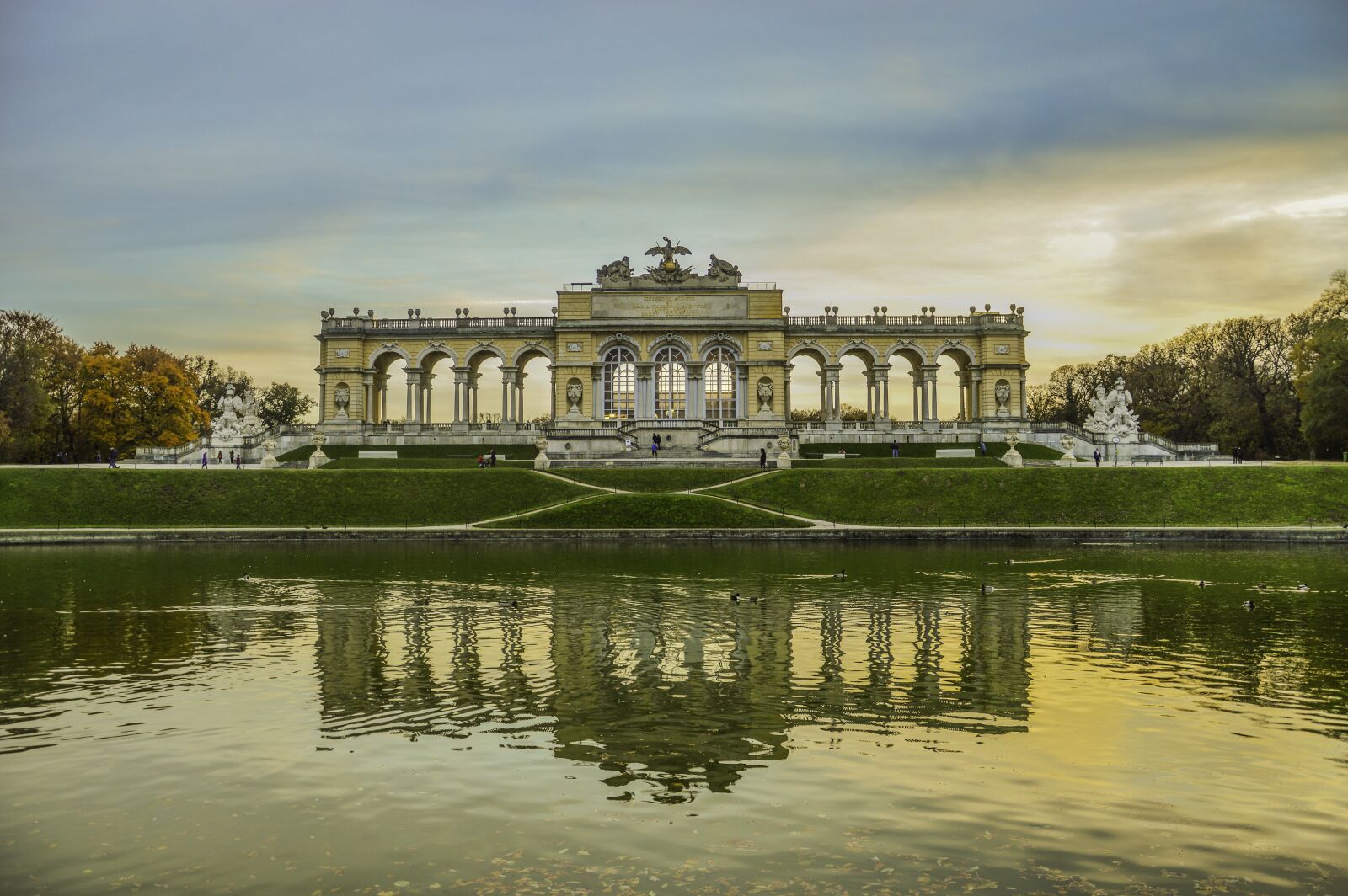 Nikon D3200 sample photo. Architecture, garden, palace photography