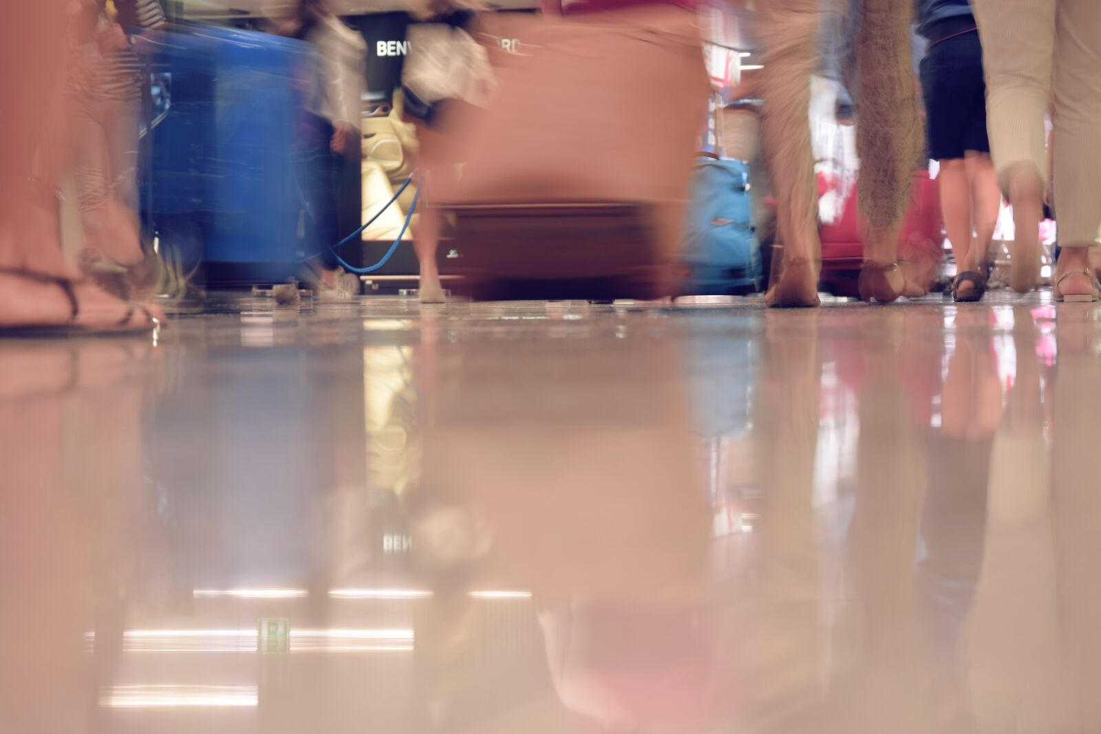 Nikon D3300 sample photo. Airport, trip, suitcases photography