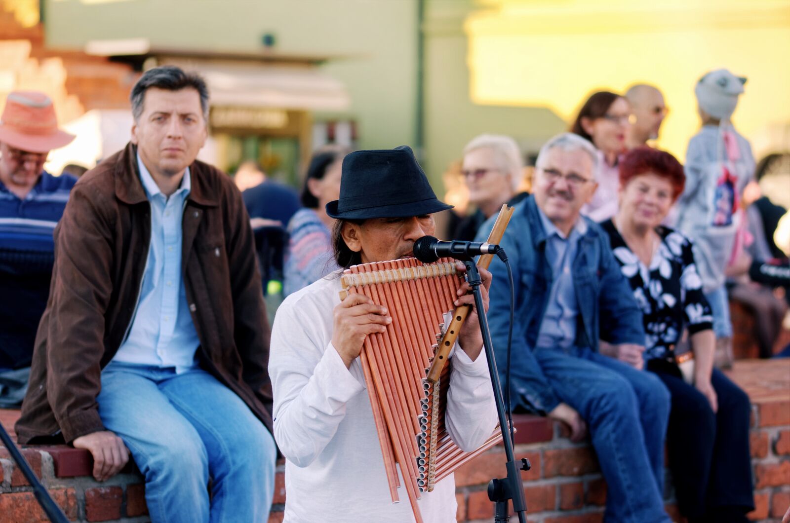 Nikon D5100 sample photo. Man, adult, singing photography