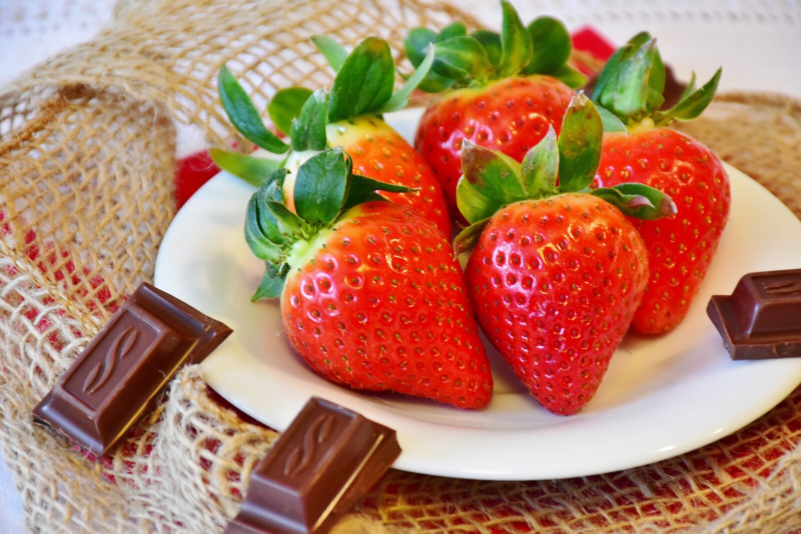 Nikon D7200 sample photo. Strawberries, chocolate, fruit photography