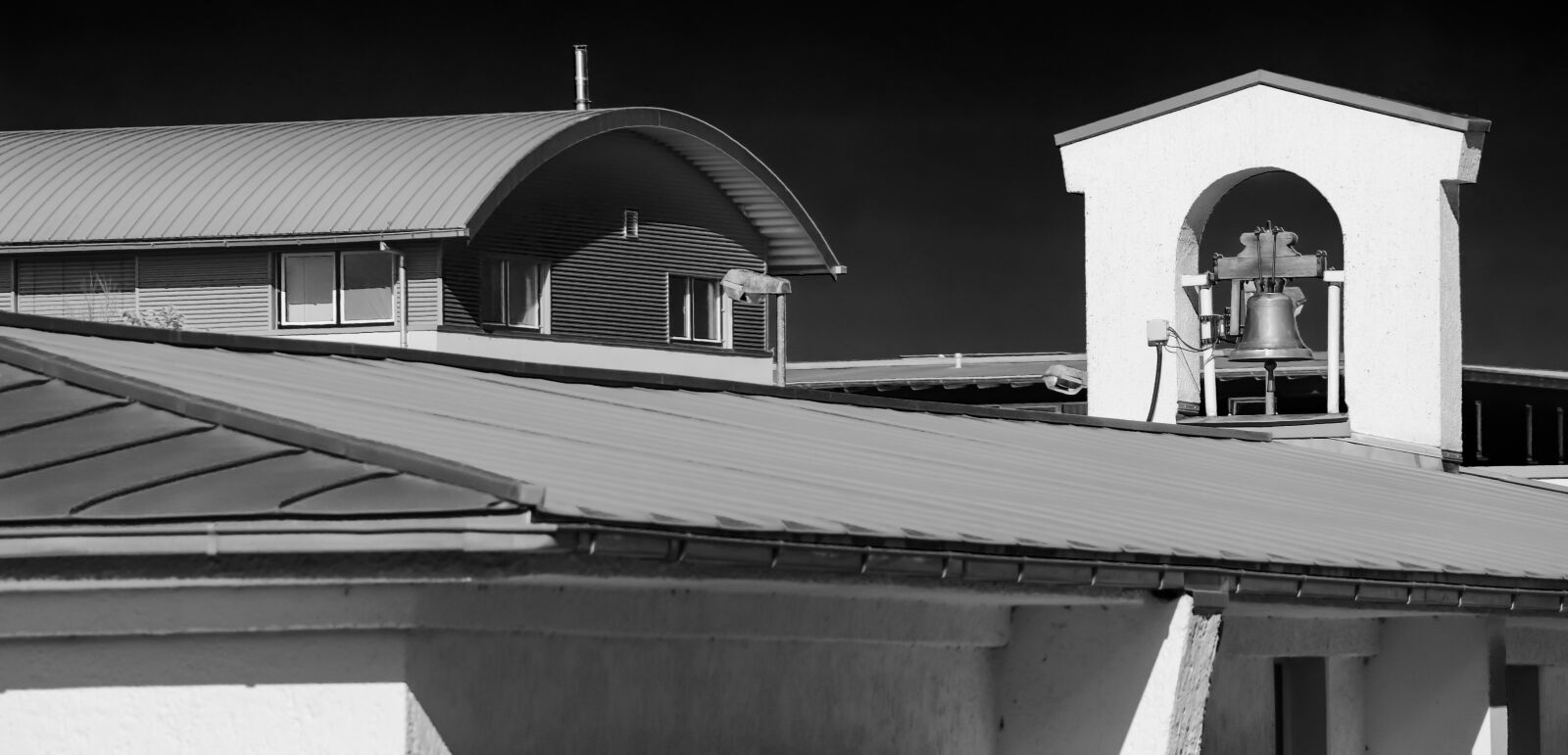 Canon EOS 700D (EOS Rebel T5i / EOS Kiss X7i) sample photo. Building, modern, church photography