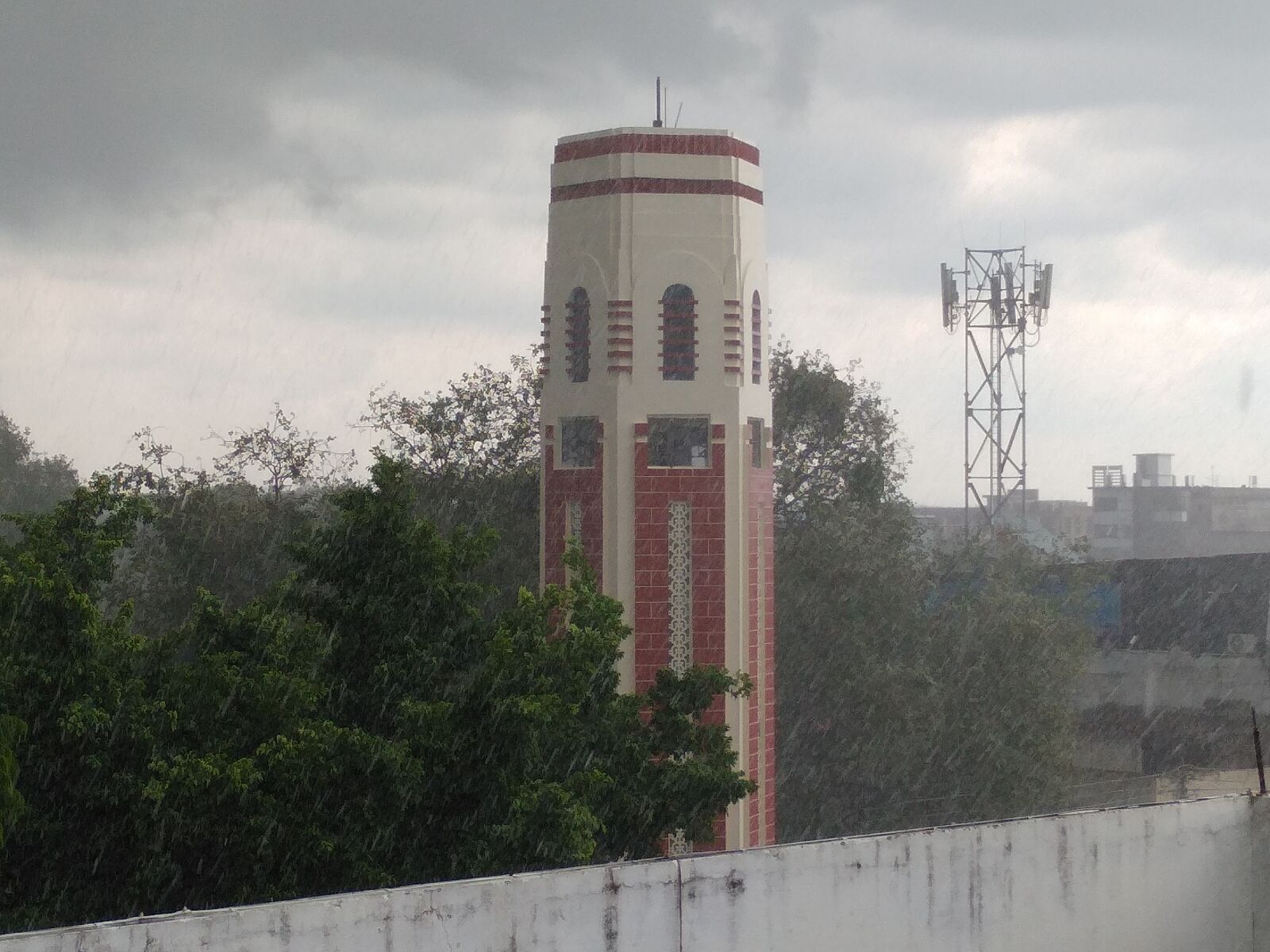 Xiaomi Redmi Note 5 sample photo. Dehradun, clock tower, rain photography