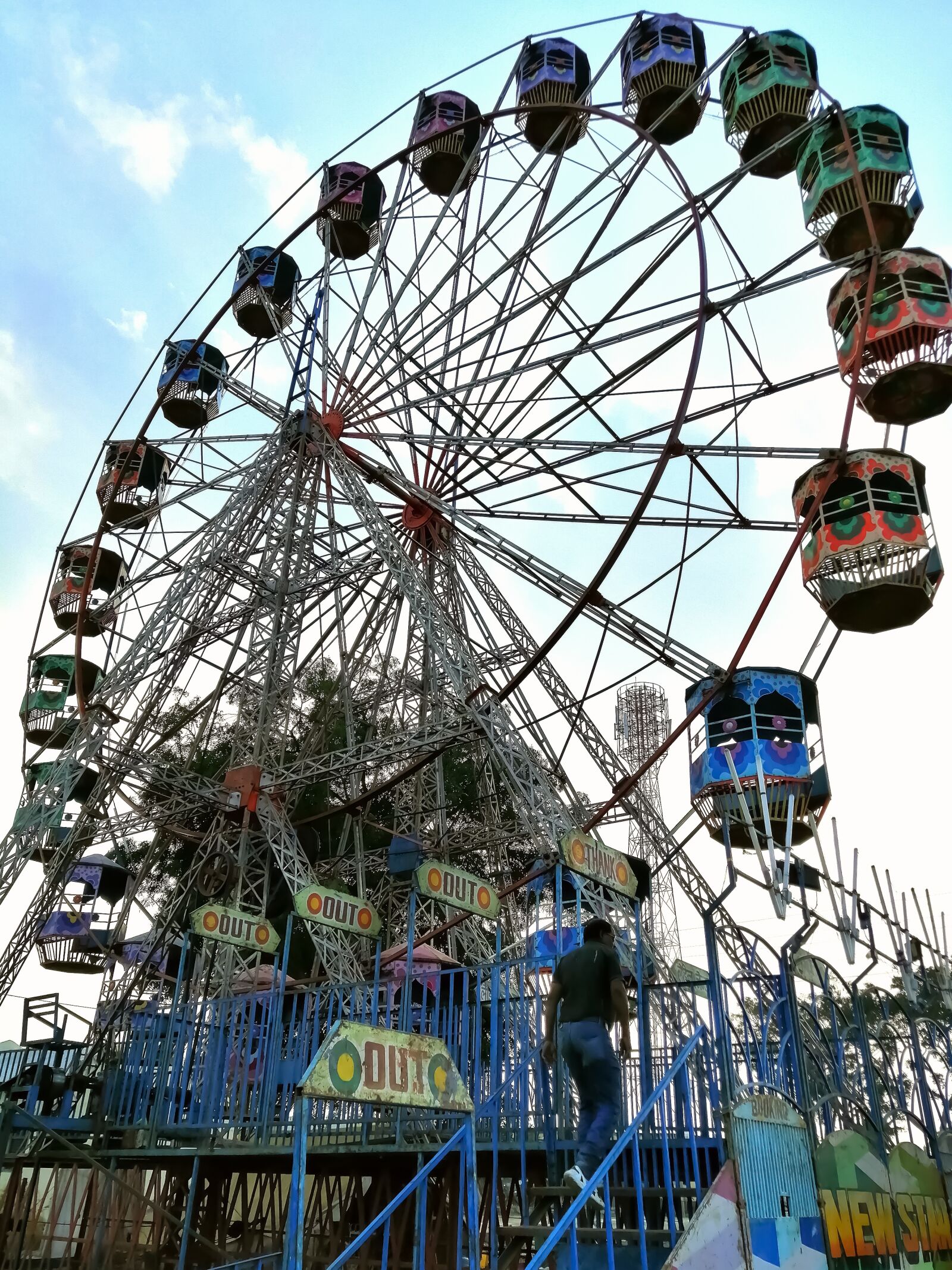 HUAWEI Honor 8x sample photo. Ferris wheel, ride, fun photography
