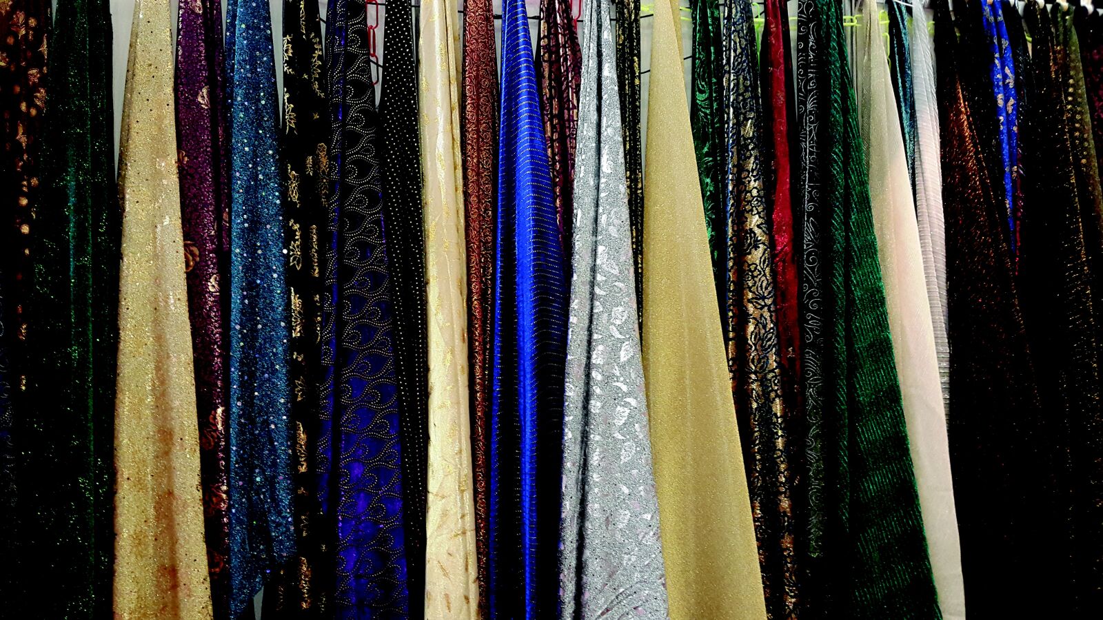 Samsung Galaxy S5 sample photo. Multi, color, fabrics photography
