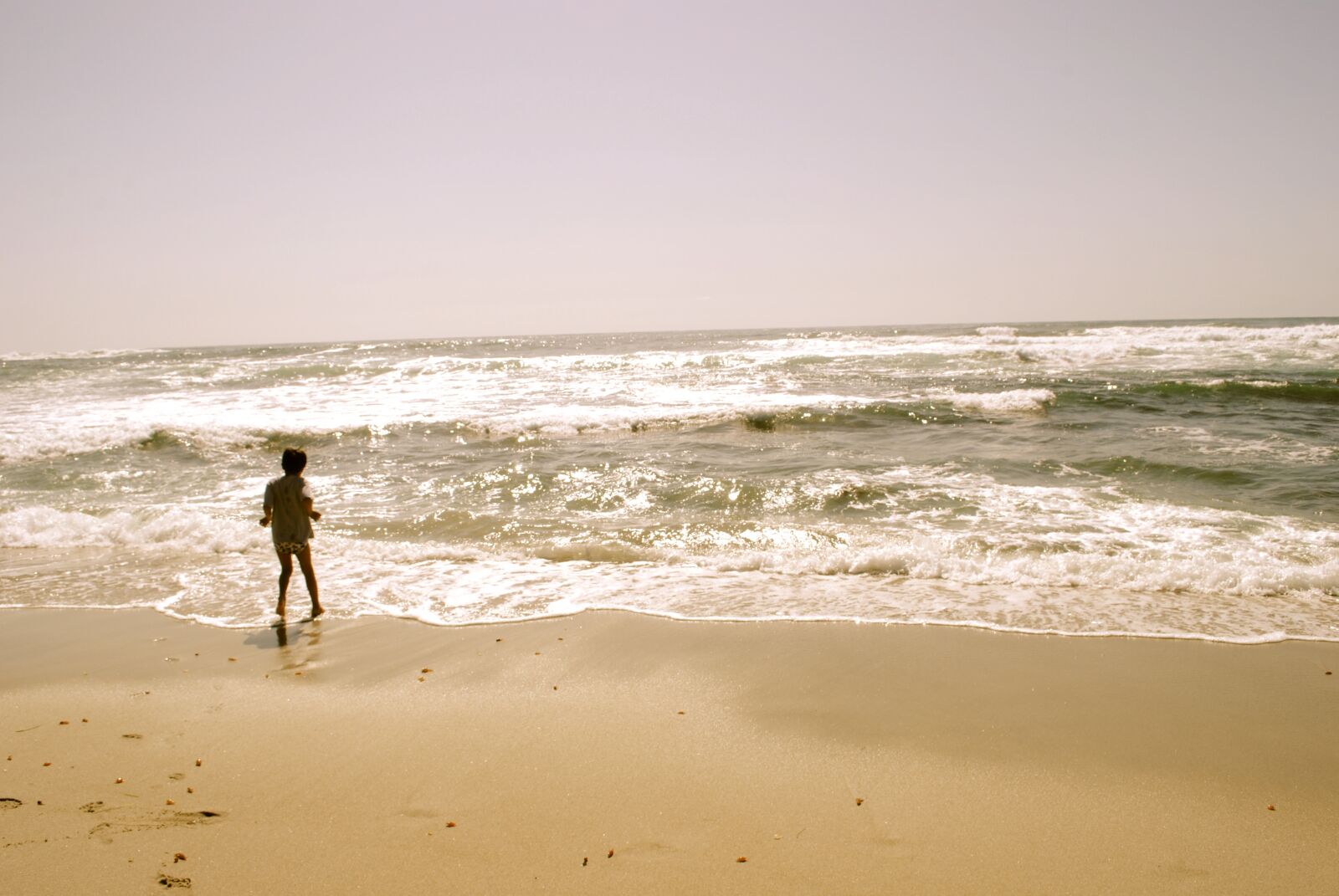 Nikon D3000 sample photo. Beach, water, ocean photography