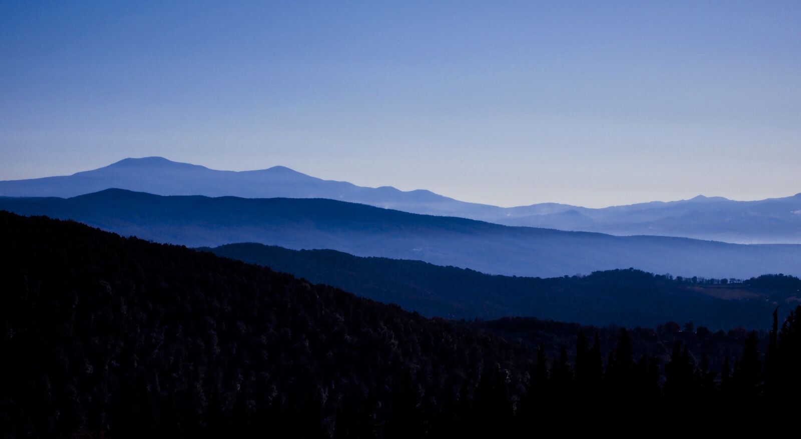 Olympus PEN E-PL1 sample photo. Hills, colors, shades photography