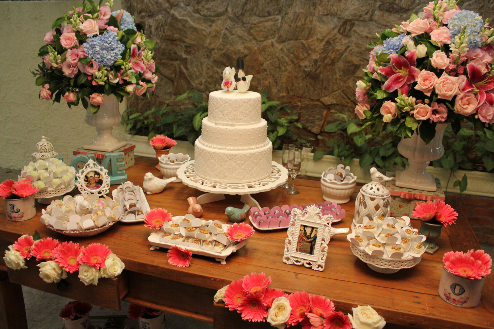 Canon EOS 550D (EOS Rebel T2i / EOS Kiss X4) sample photo. Alliance, beautiful, flowers, casamento photography