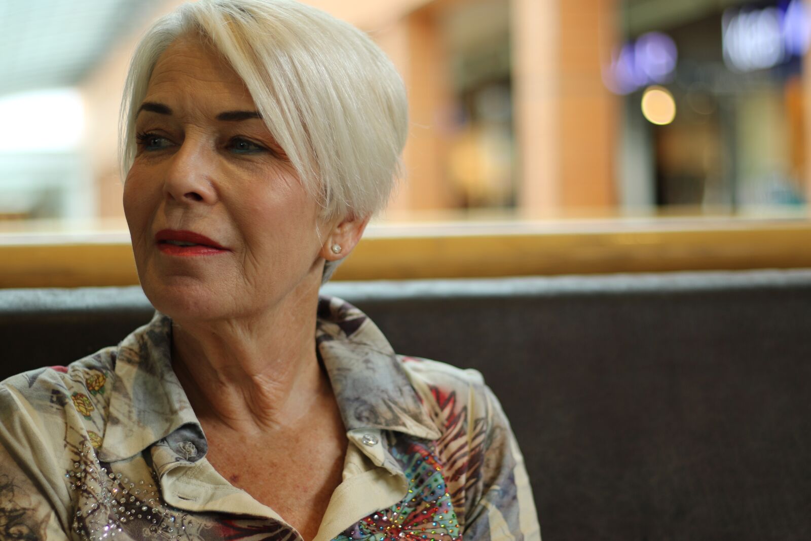 Canon EF 50mm F1.8 STM sample photo. Woman, close up, elderly photography
