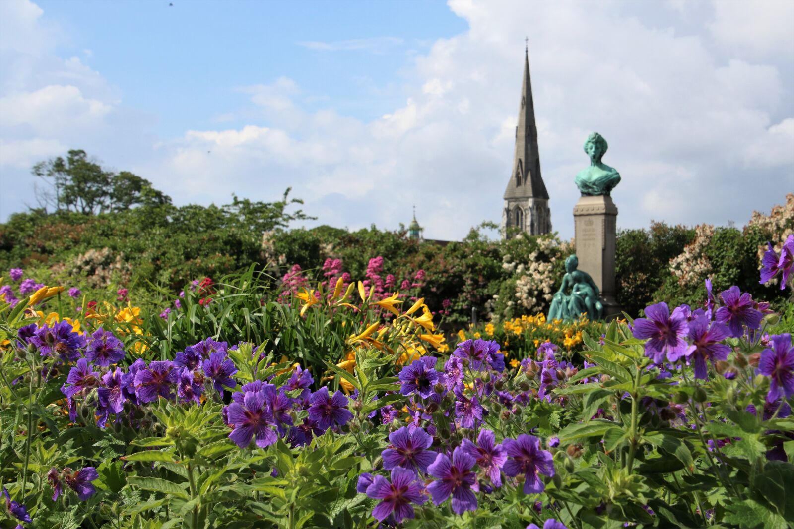 Canon EOS 7D Mark II sample photo. Blue, sky, church, church photography