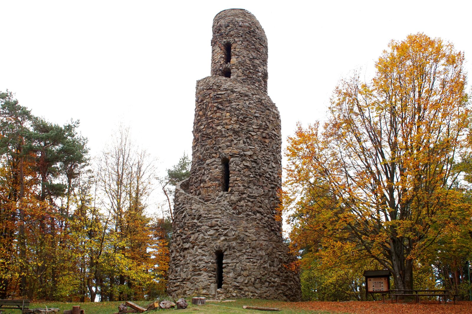 Sony Alpha a5000 (ILCE 5000) sample photo. Tower, stone, autumn photography