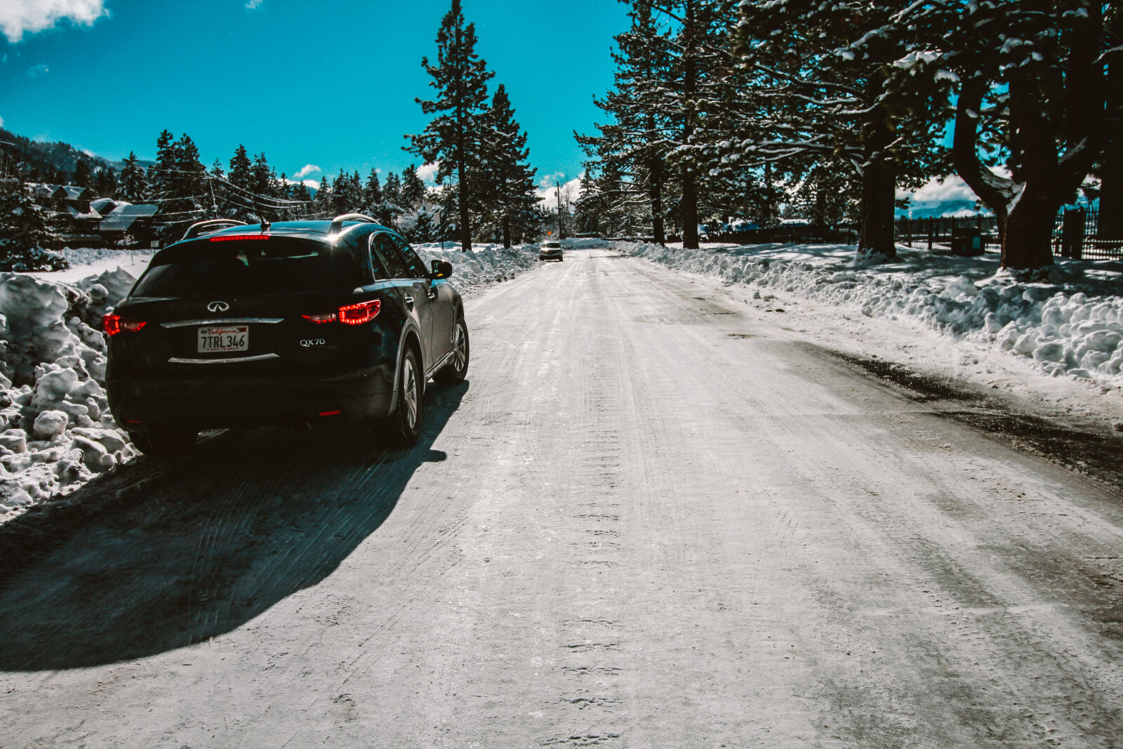 Canon EOS 600D (Rebel EOS T3i / EOS Kiss X5) sample photo. Car, roadtrip, snow, travel photography