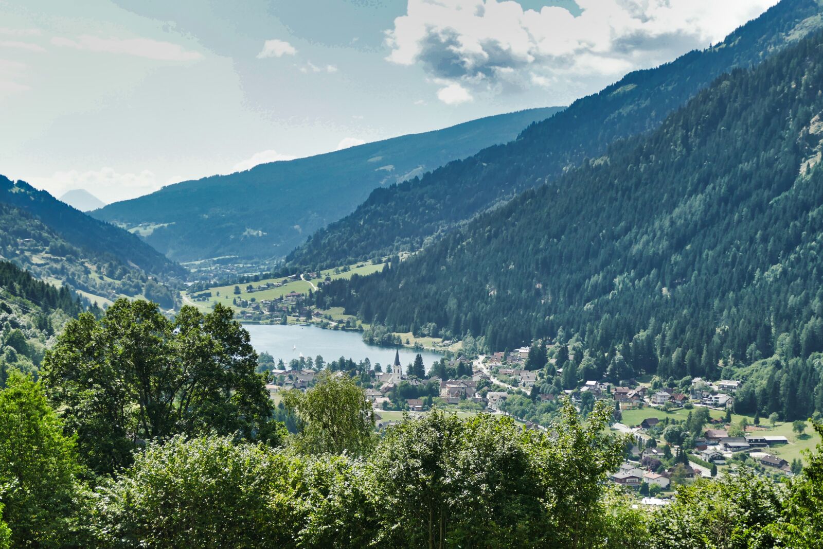 Panasonic Lumix DMC-FZ1000 sample photo. Alpine, landscape, bergsee photography