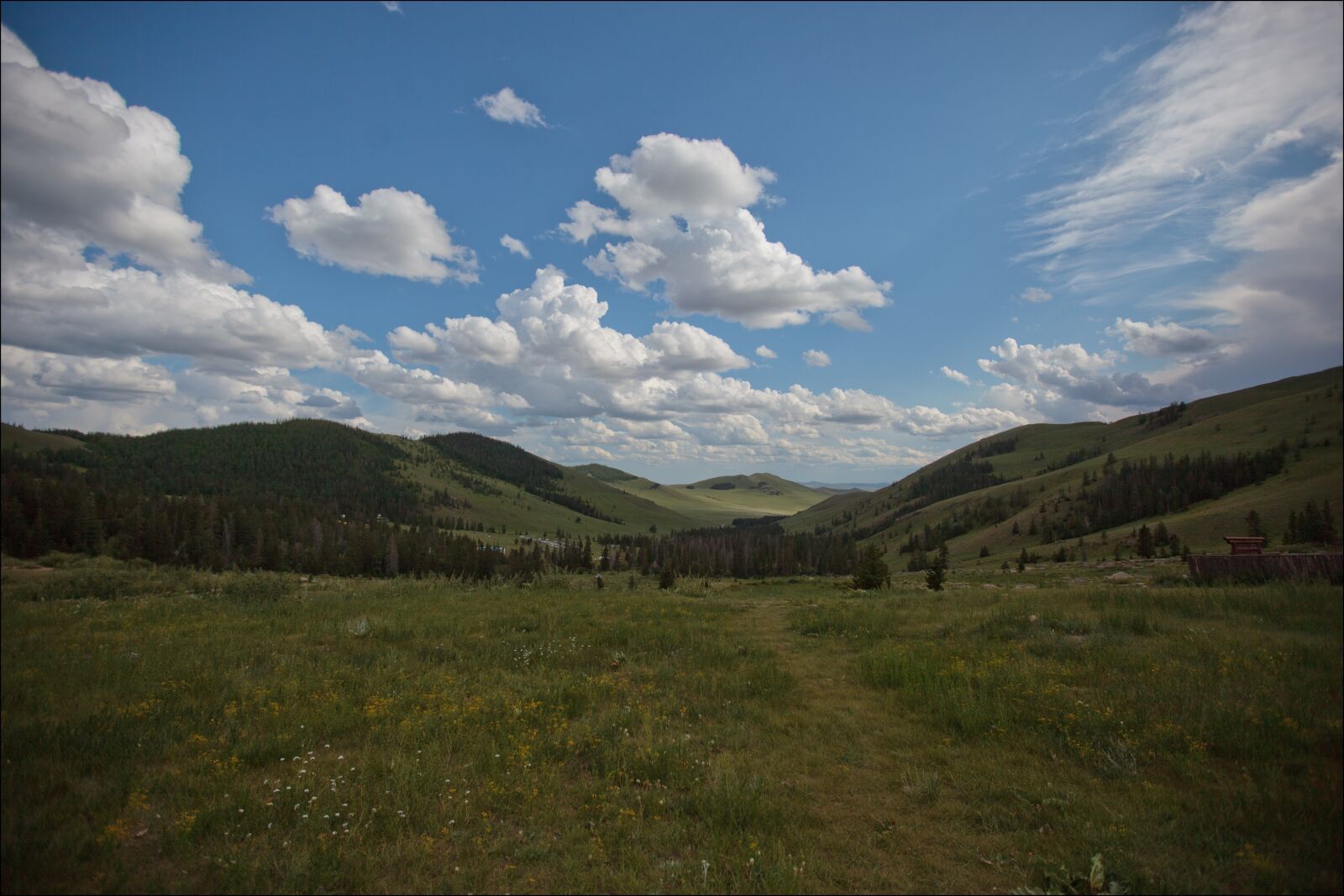 Canon EOS 5D Mark II sample photo. Mountains, sky, cloud photography