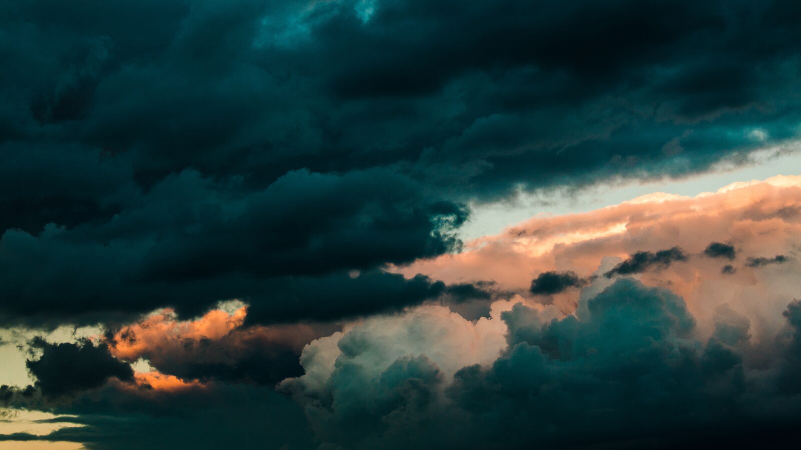 Canon EOS 700D (EOS Rebel T5i / EOS Kiss X7i) sample photo. Sky, clouds, sun photography