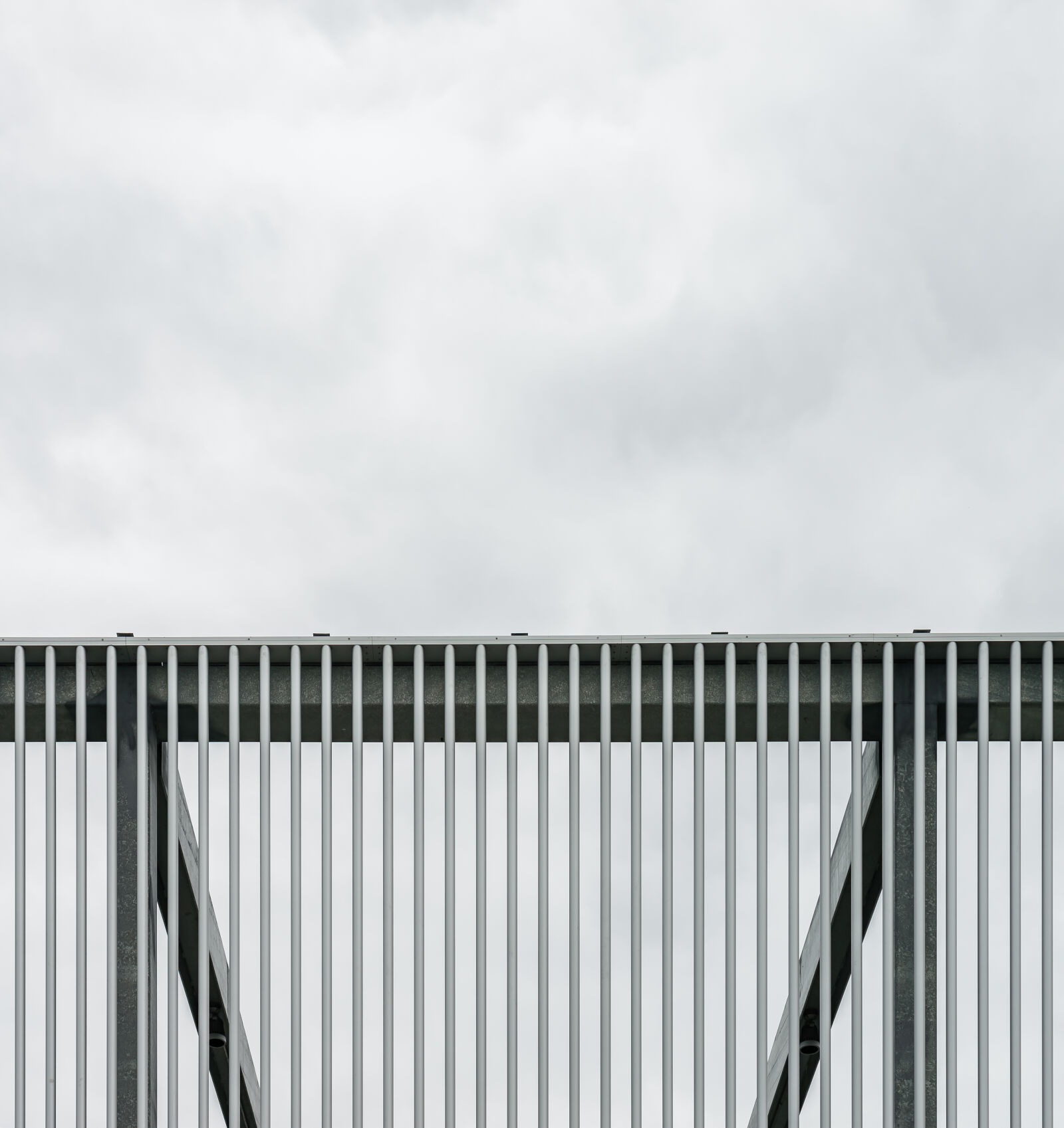 Sony a7 II + Sony FE 28-70mm F3.5-5.6 OSS sample photo. Exterior, fence, iron, outdoors photography
